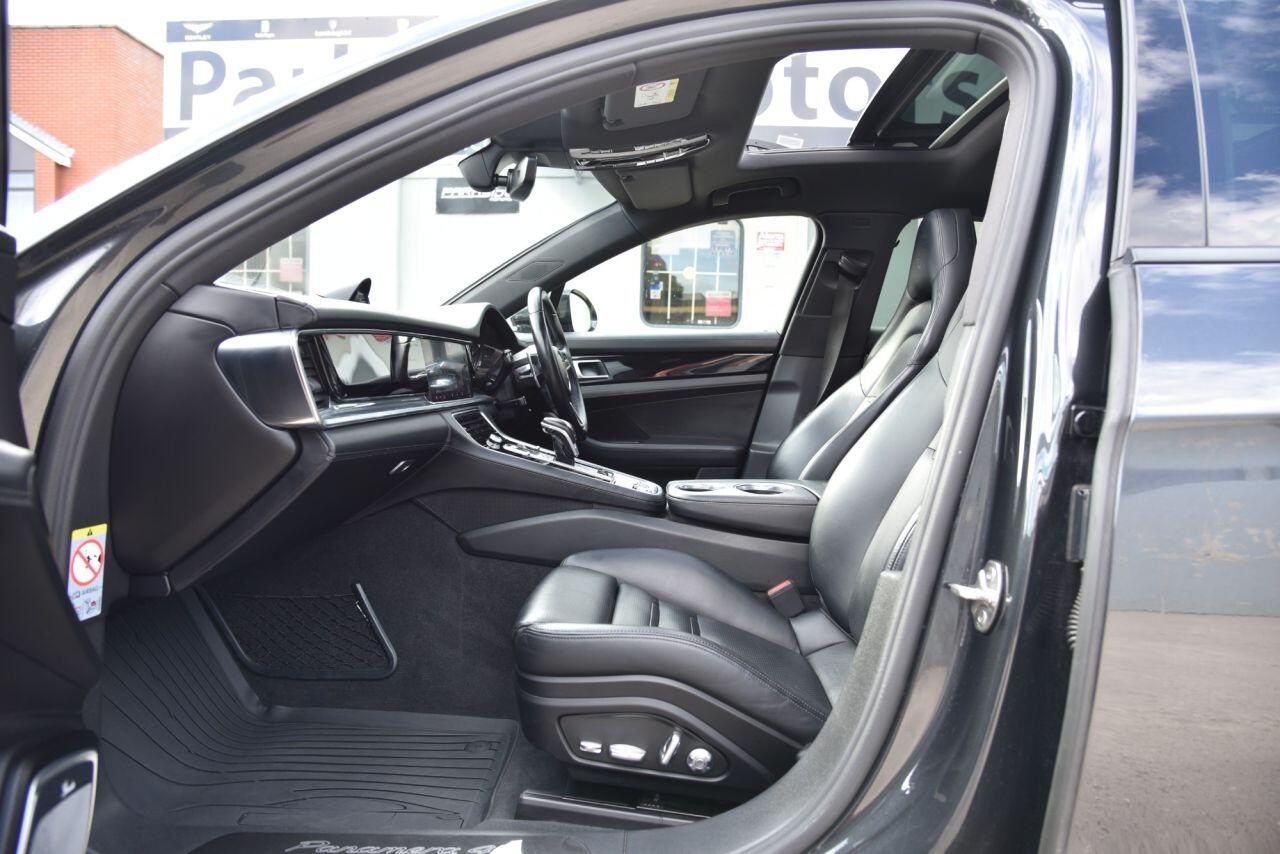 Porsche Panamera view 22