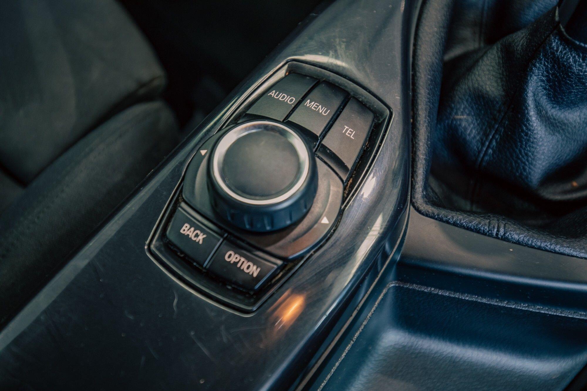 BMW 2 Series view 22