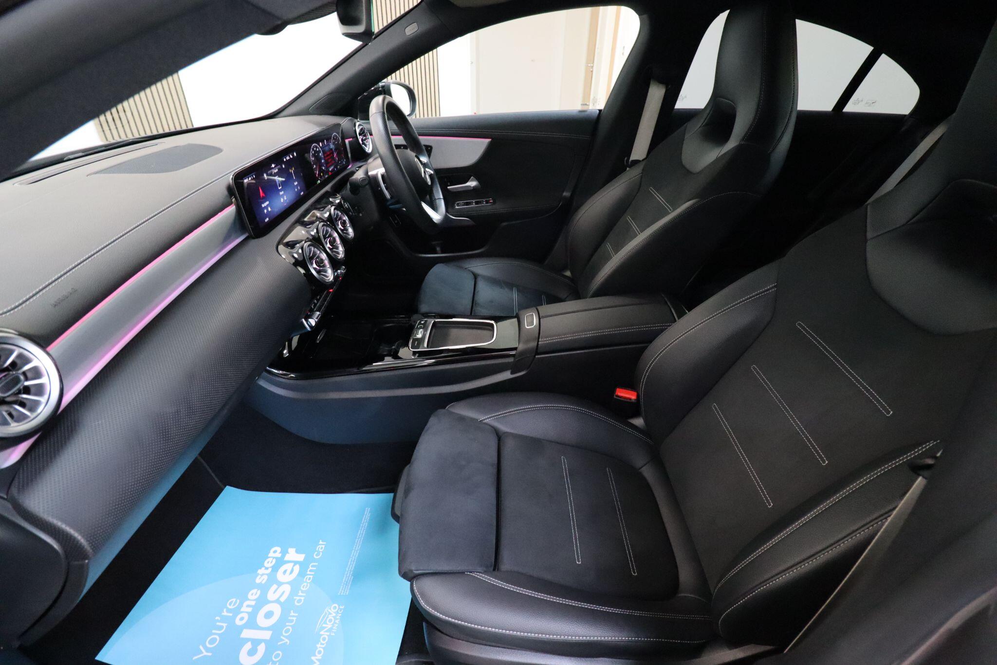 Mercedes-Benz Cla view 11