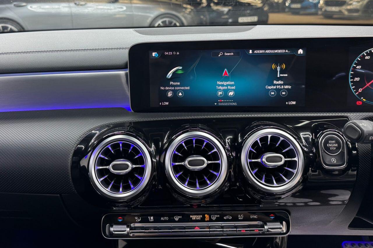 Mercedes-Benz Cla view 23