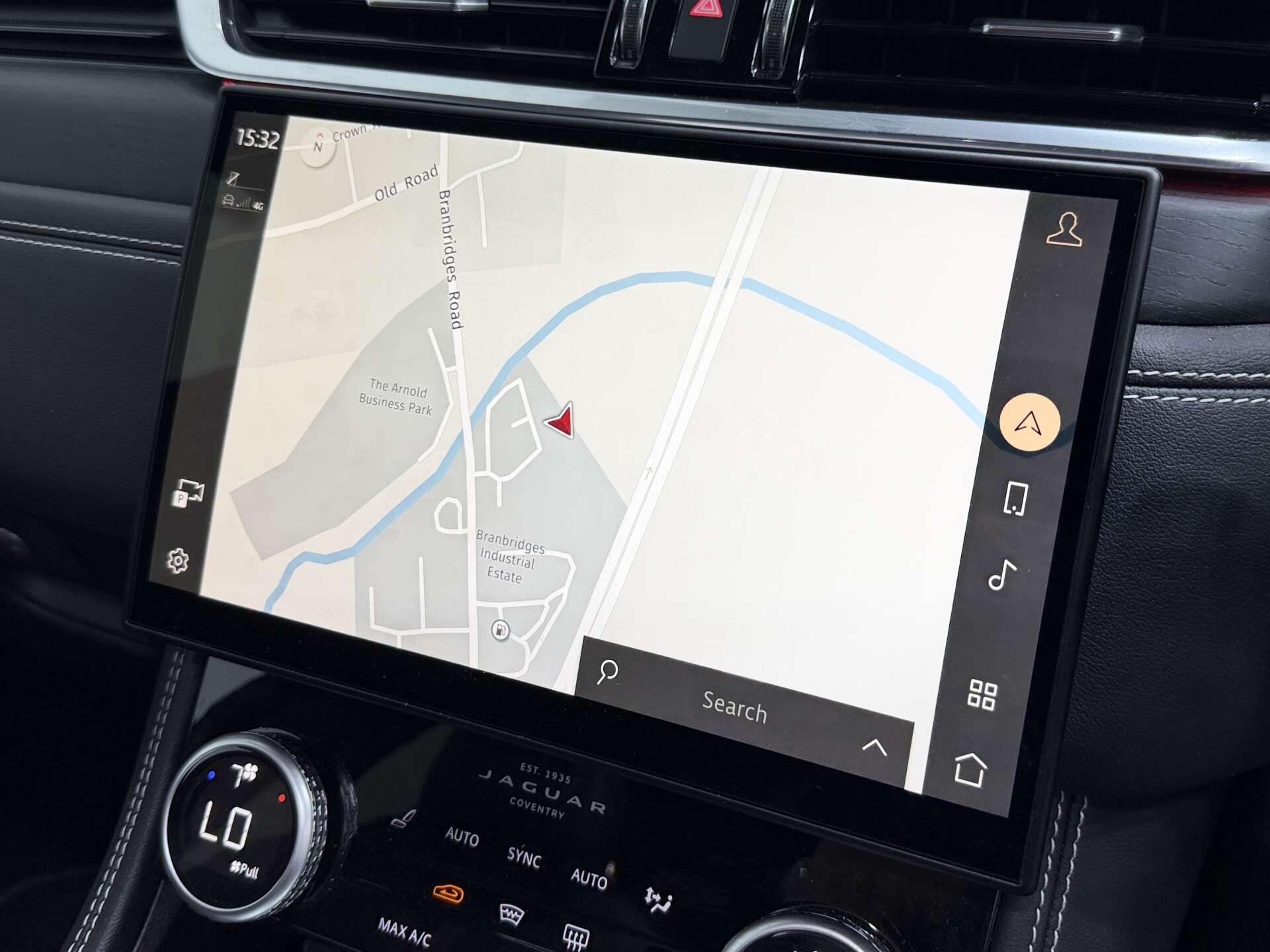 Jaguar F-Pace view 38