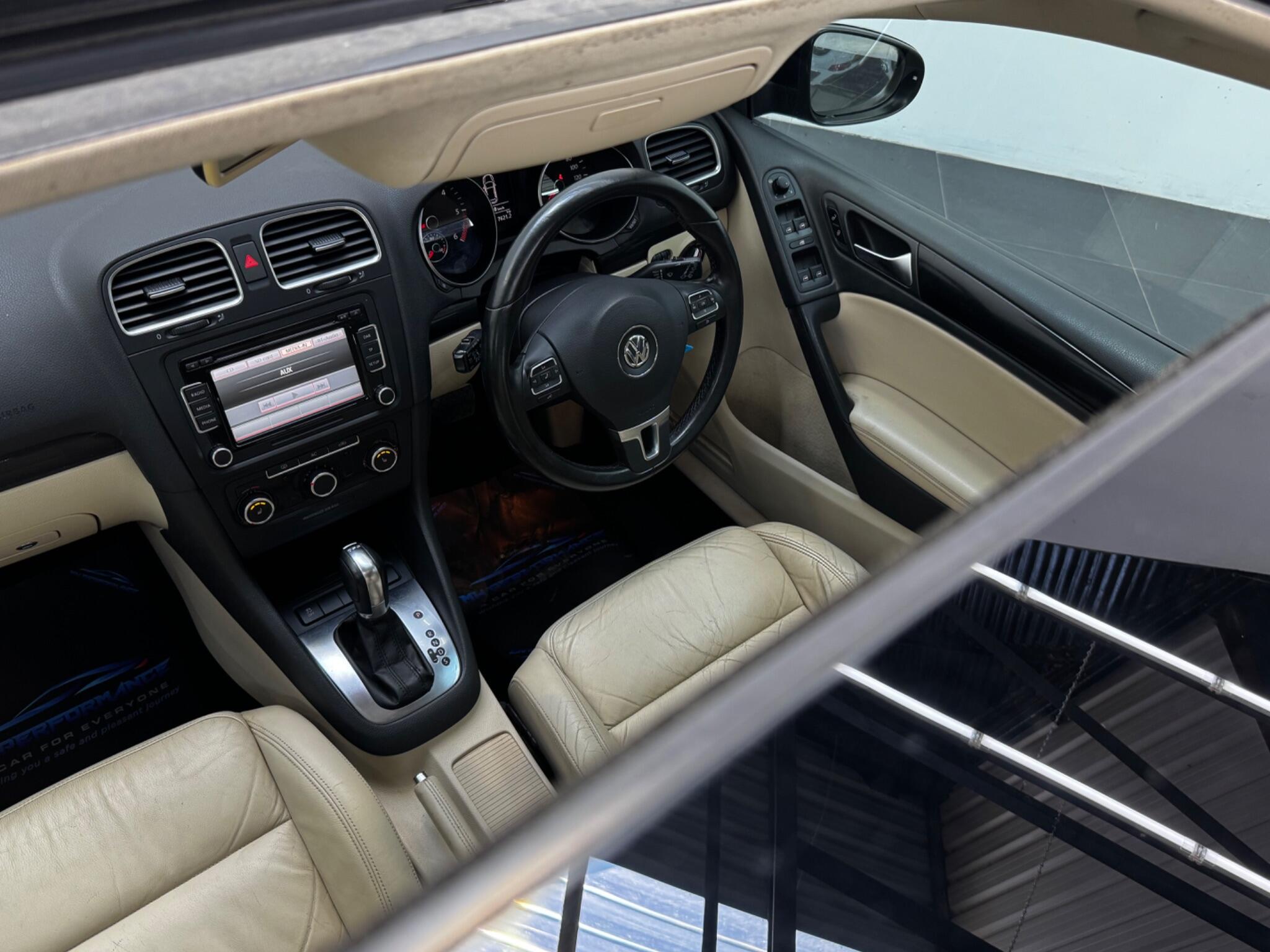 Volkswagen Golf view 5