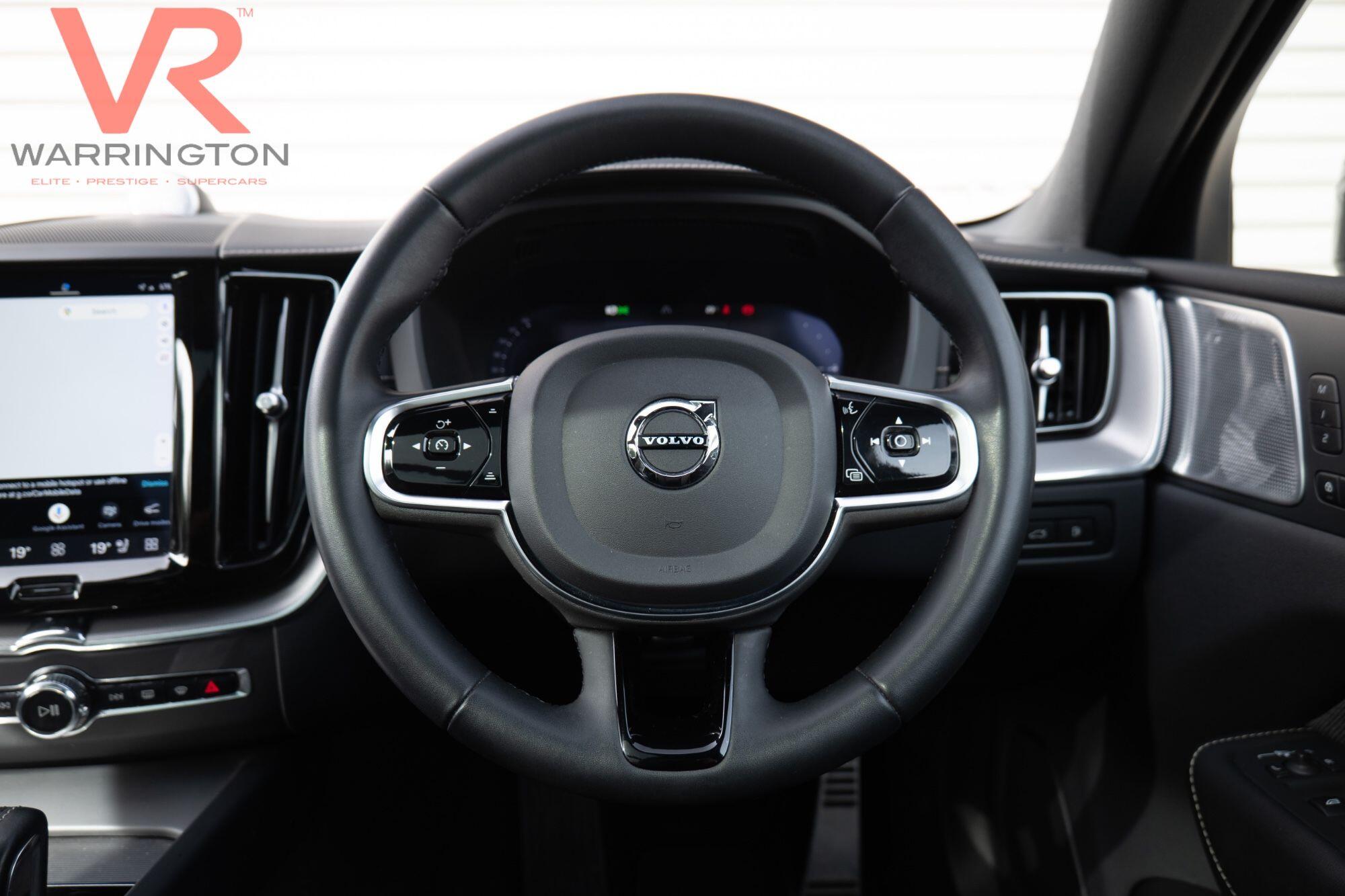 Volvo XC60 view 9
