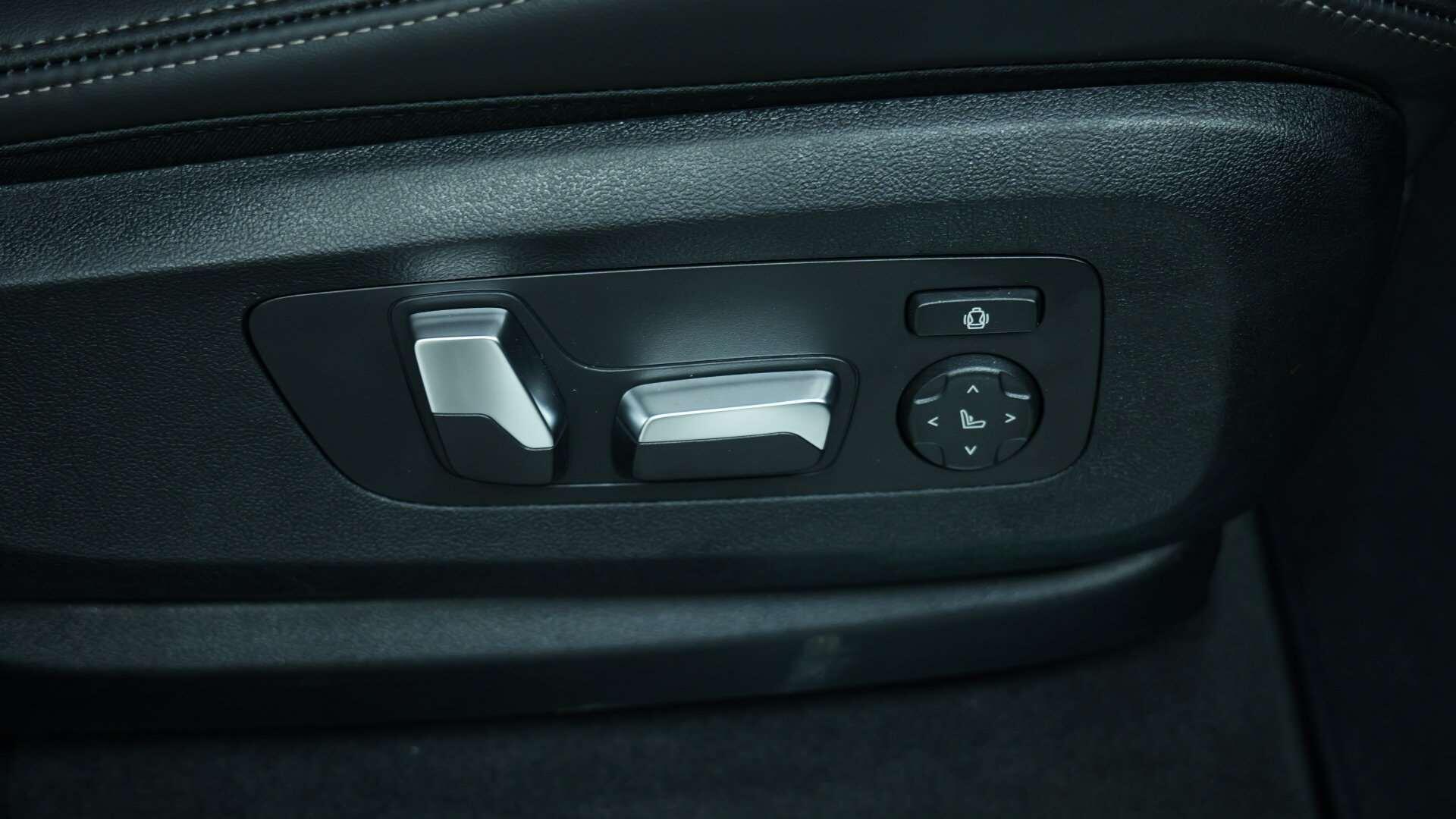 BMW X5 view 25