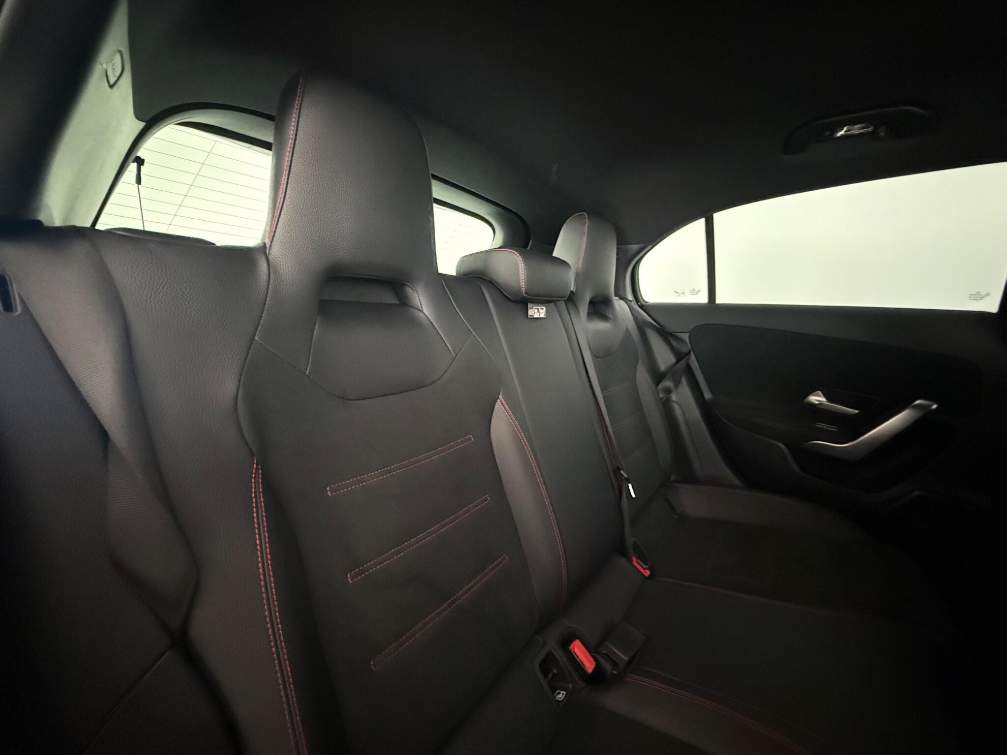 Mercedes-Benz A-Class view 31