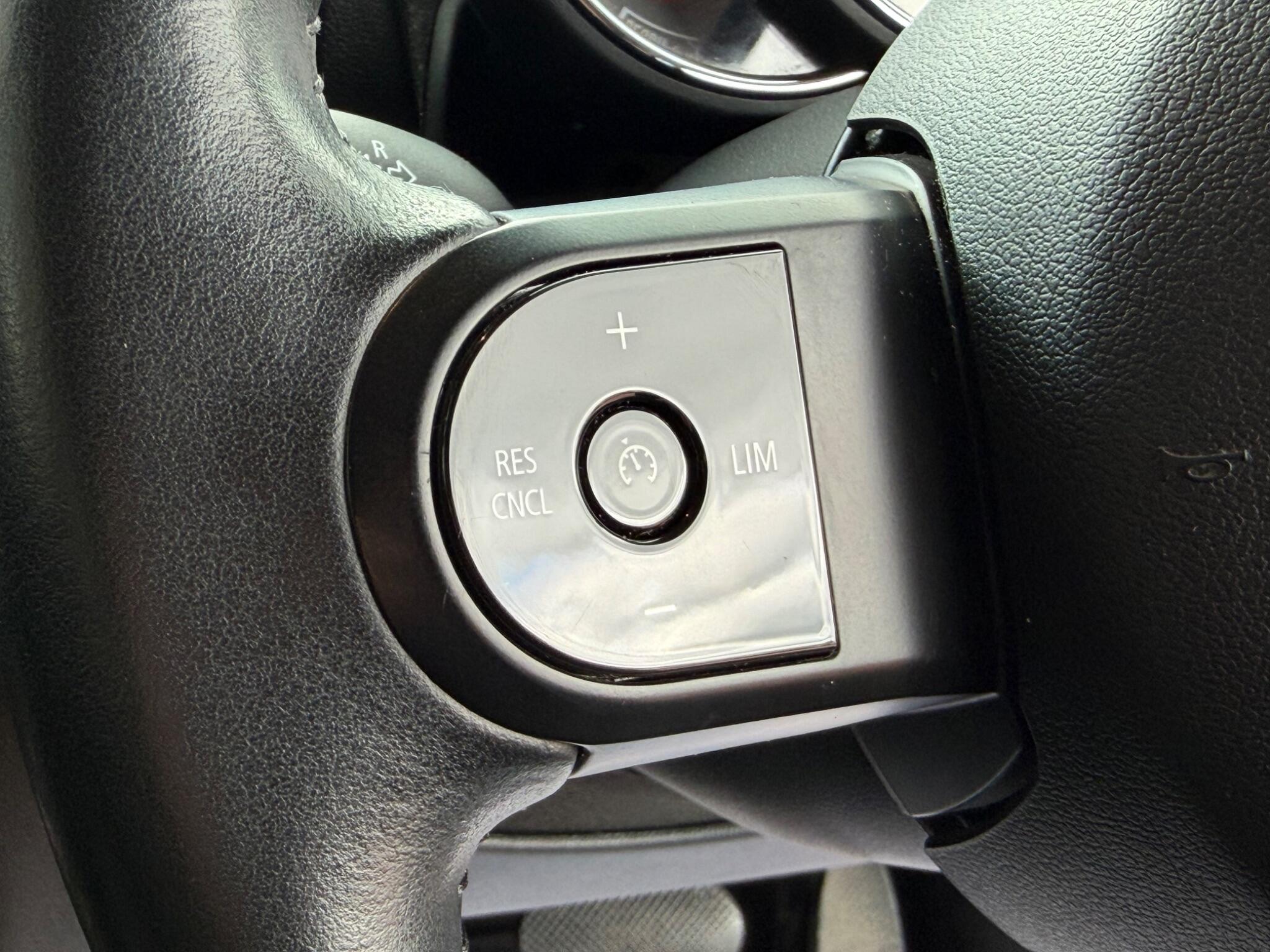 Mini Clubman view 73
