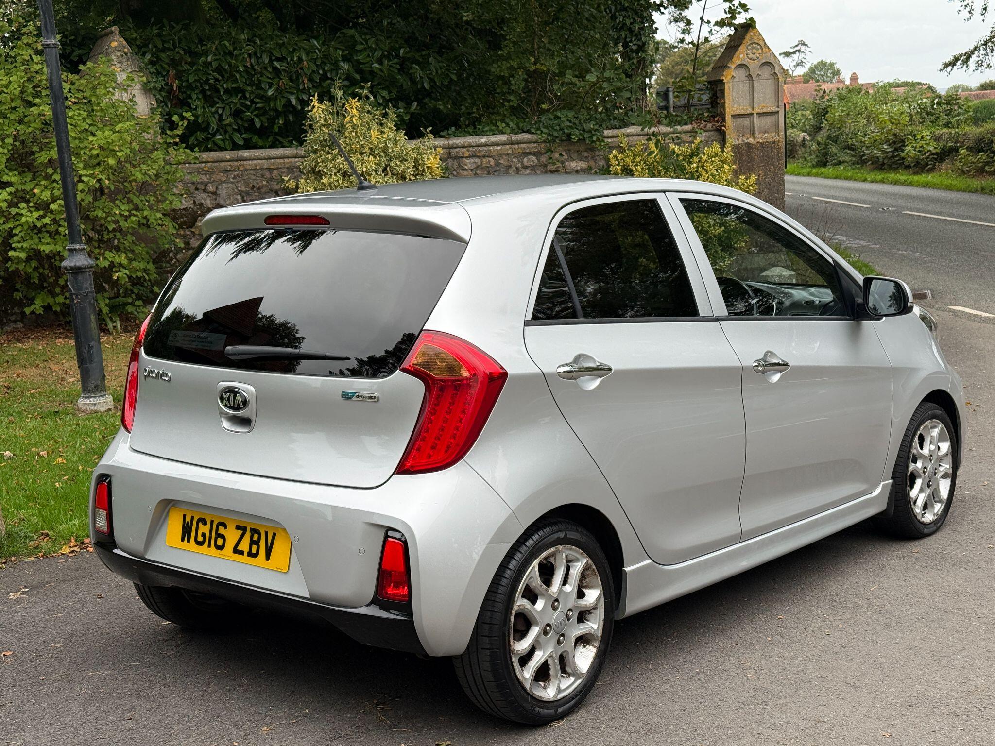Kia Picanto view 12
