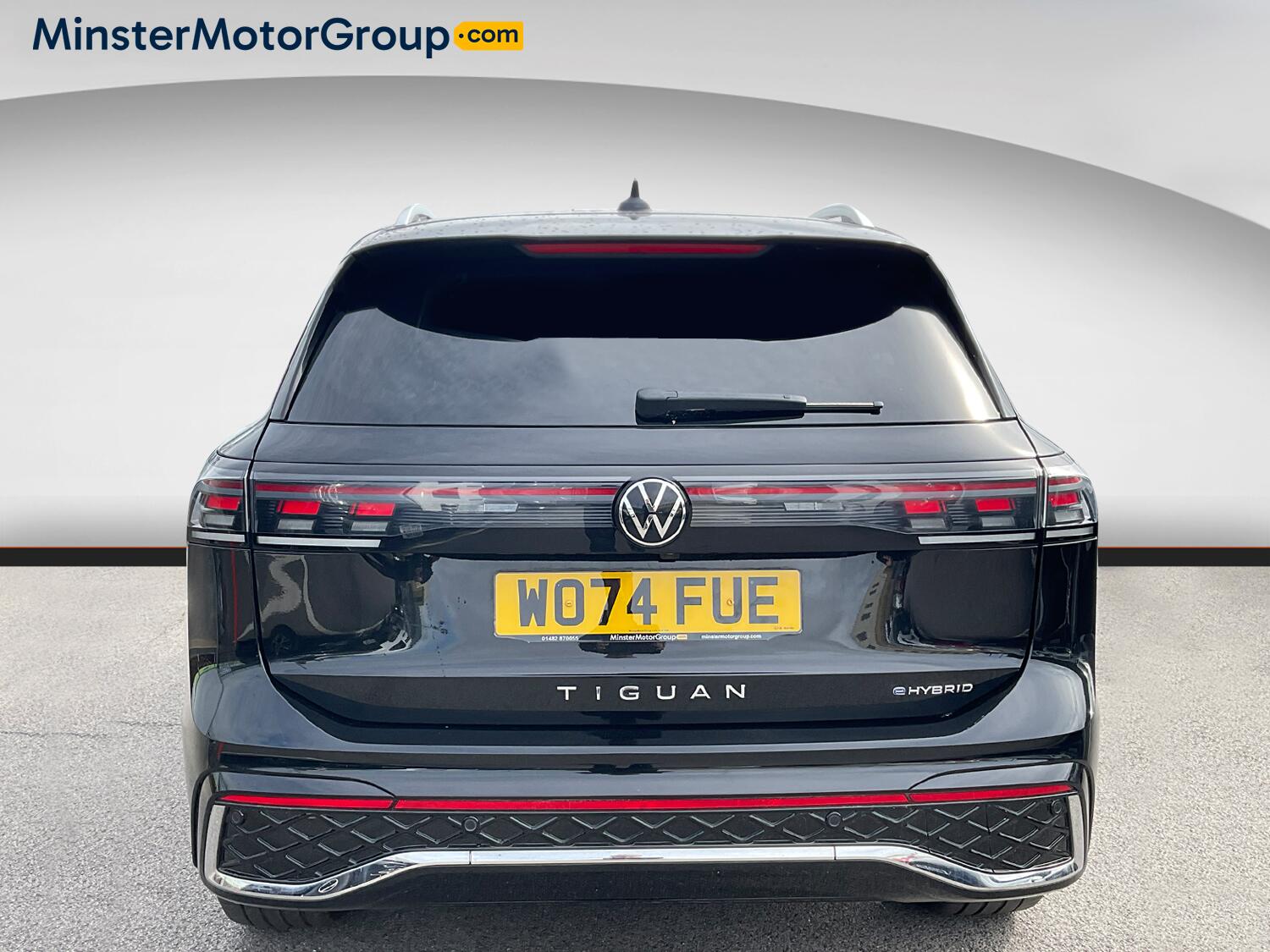 Volkswagen Tiguan view 3
