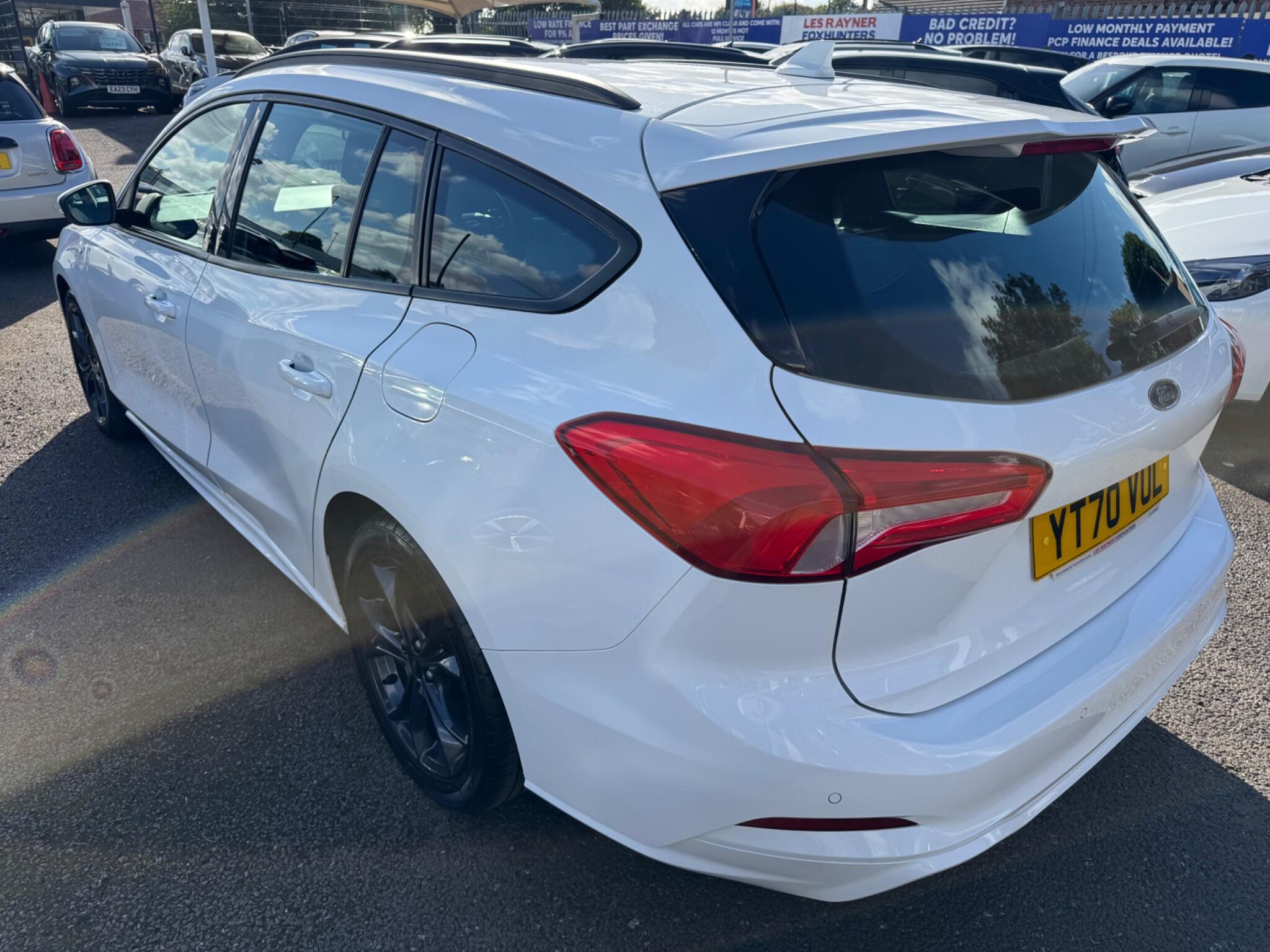 Ford Focus view 12