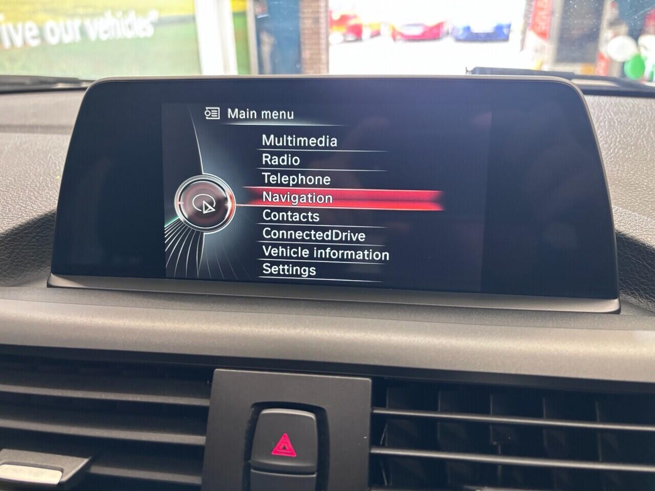 BMW 1 Series view 32