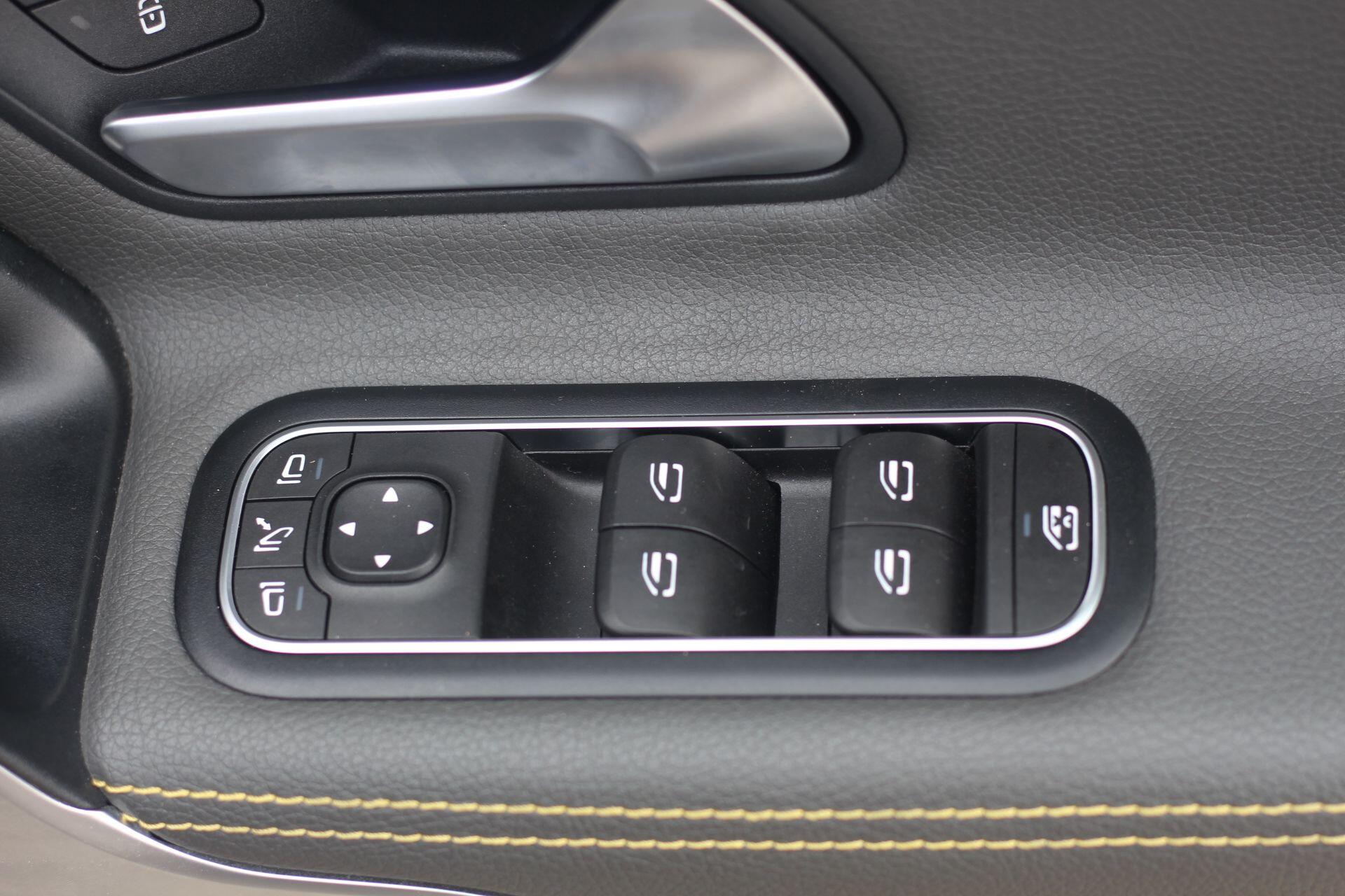Mercedes-Benz A-Class view 13