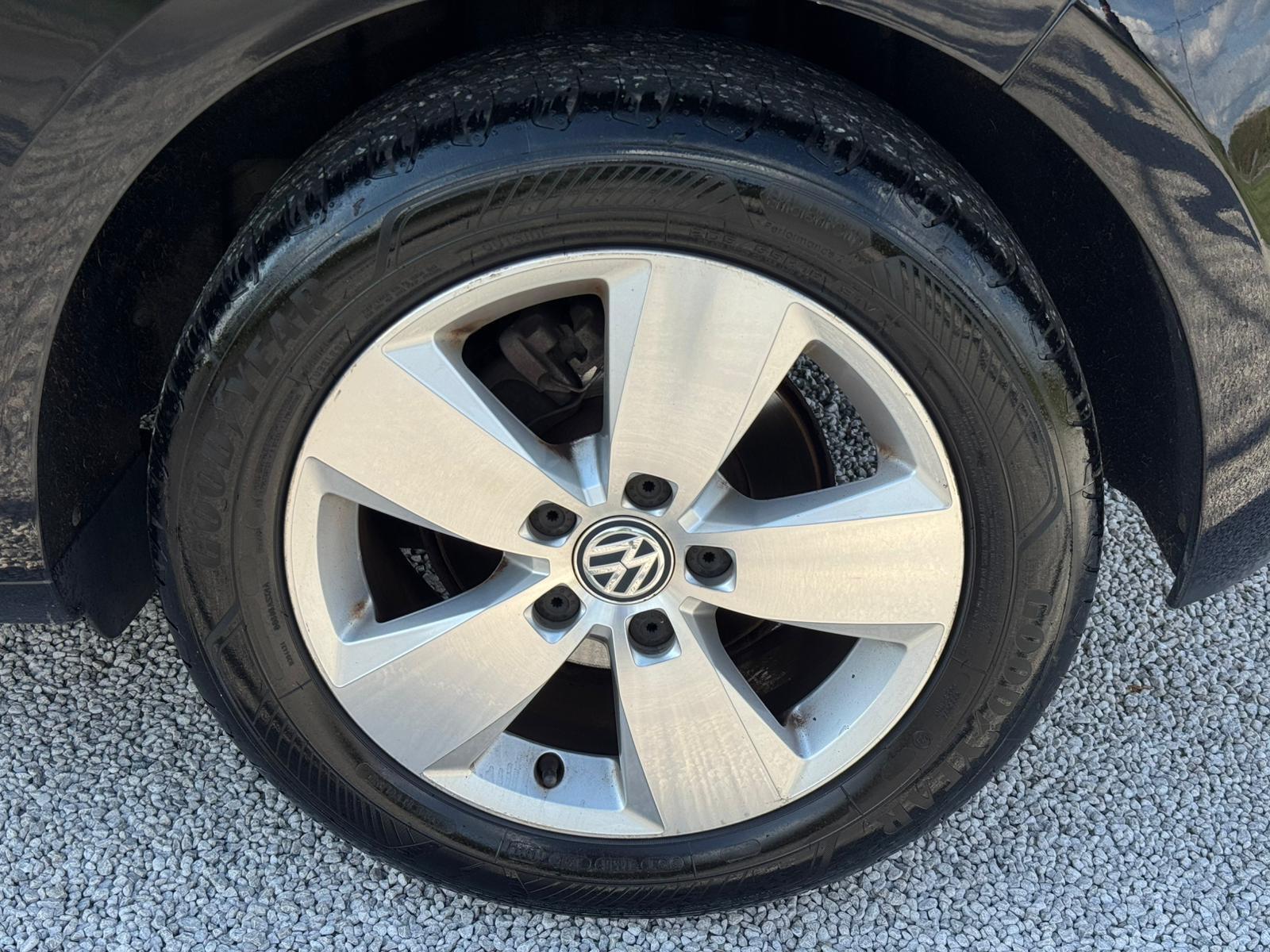 2014 Volkswagen Golf image 27