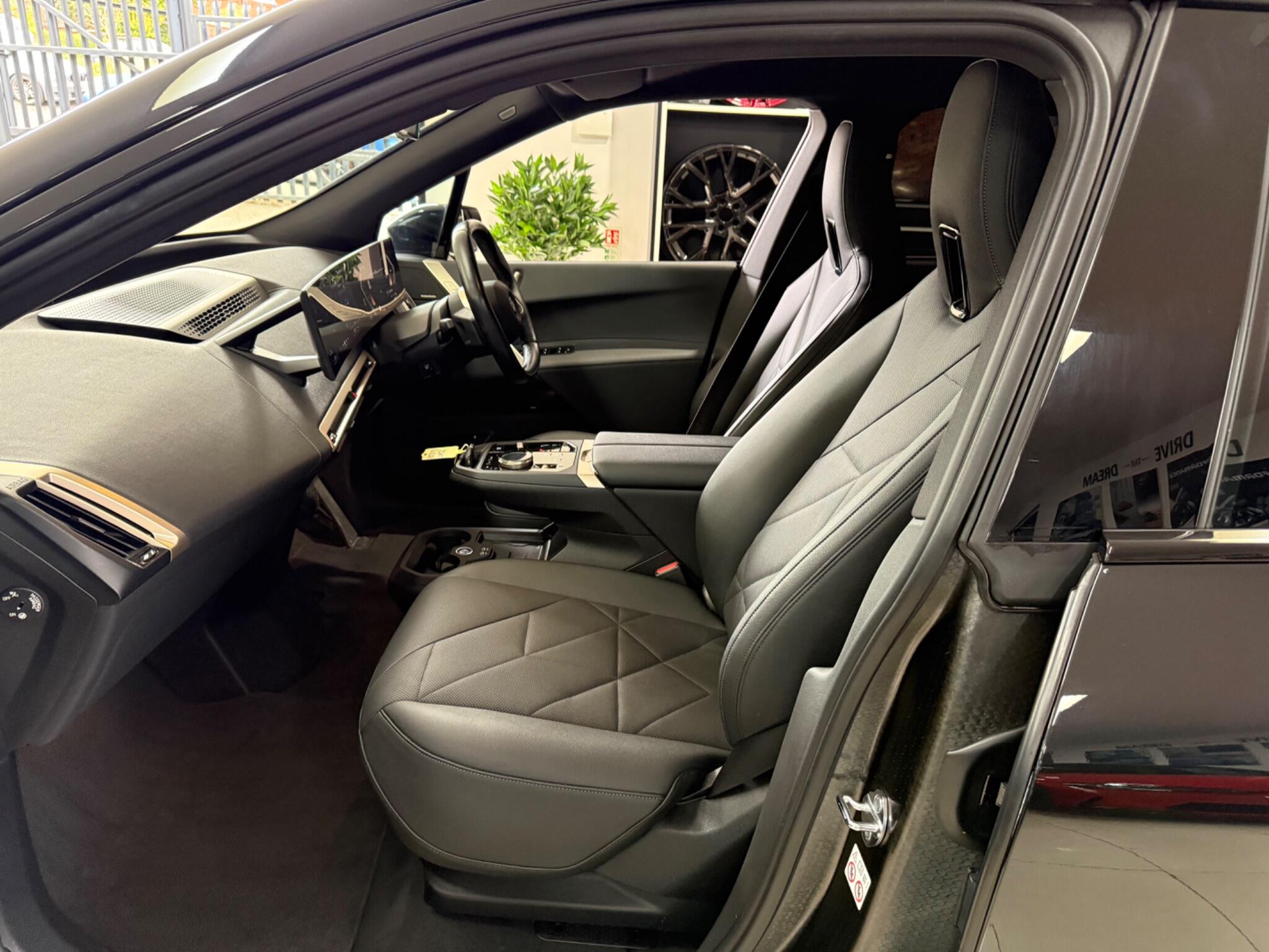 BMW iX view 43