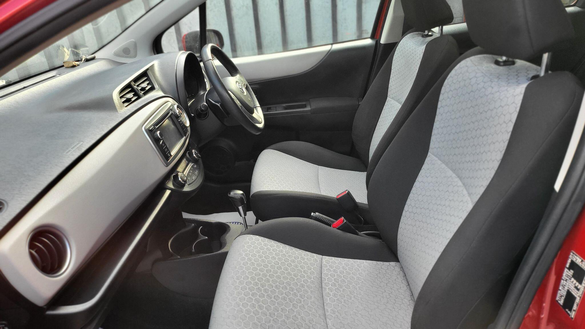 Toyota Yaris view 28