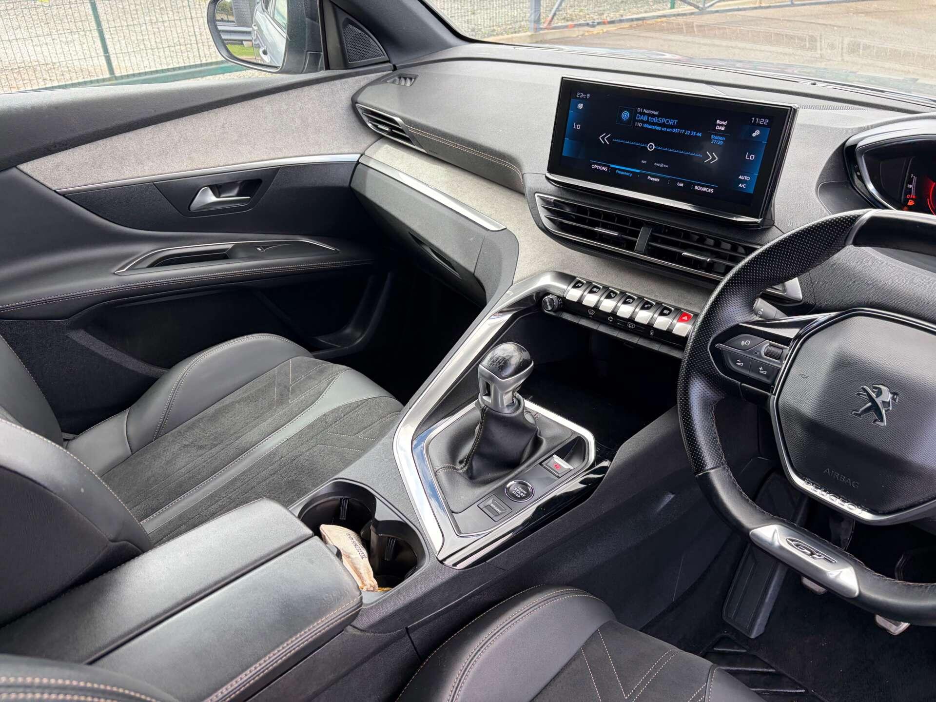 Peugeot 3008 view 39