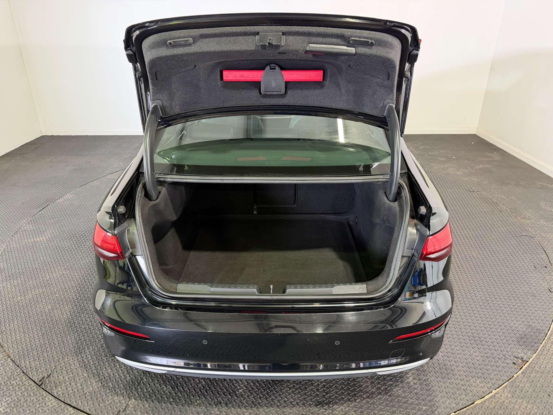 Audi A3 view 9