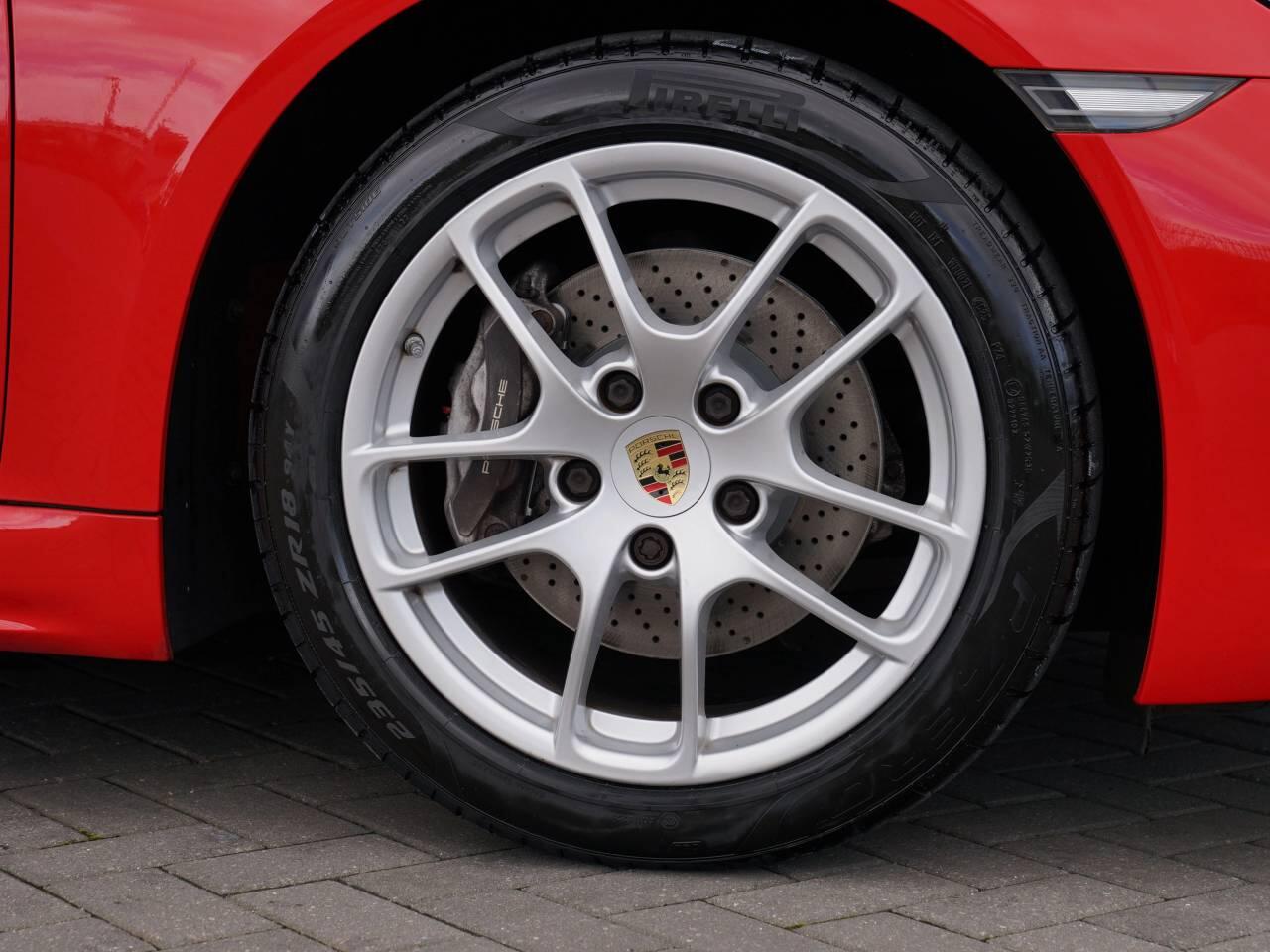 Porsche Cayman view 57