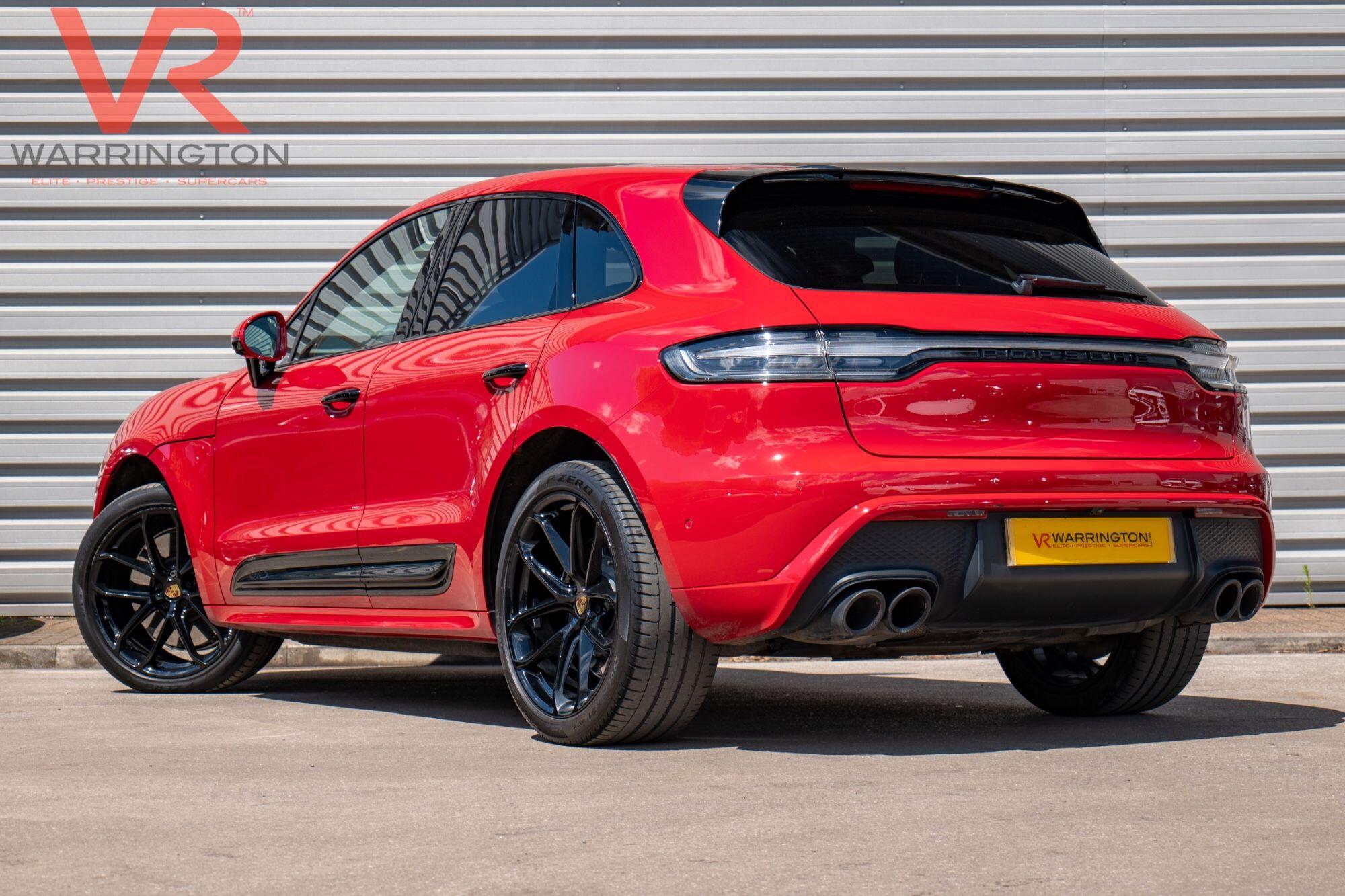 Porsche Macan view 16