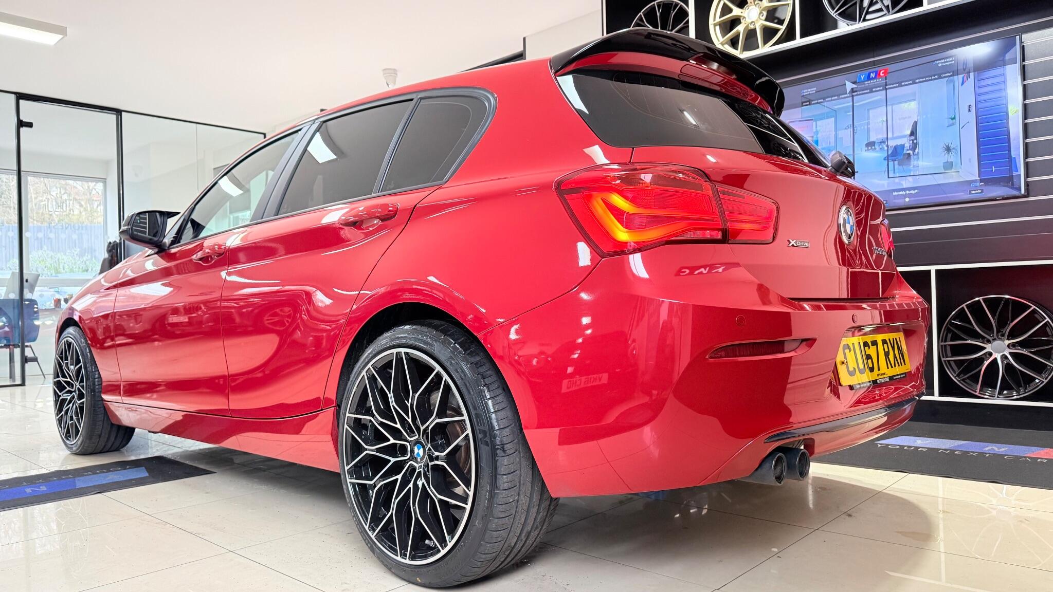 BMW 1 Series view 9
