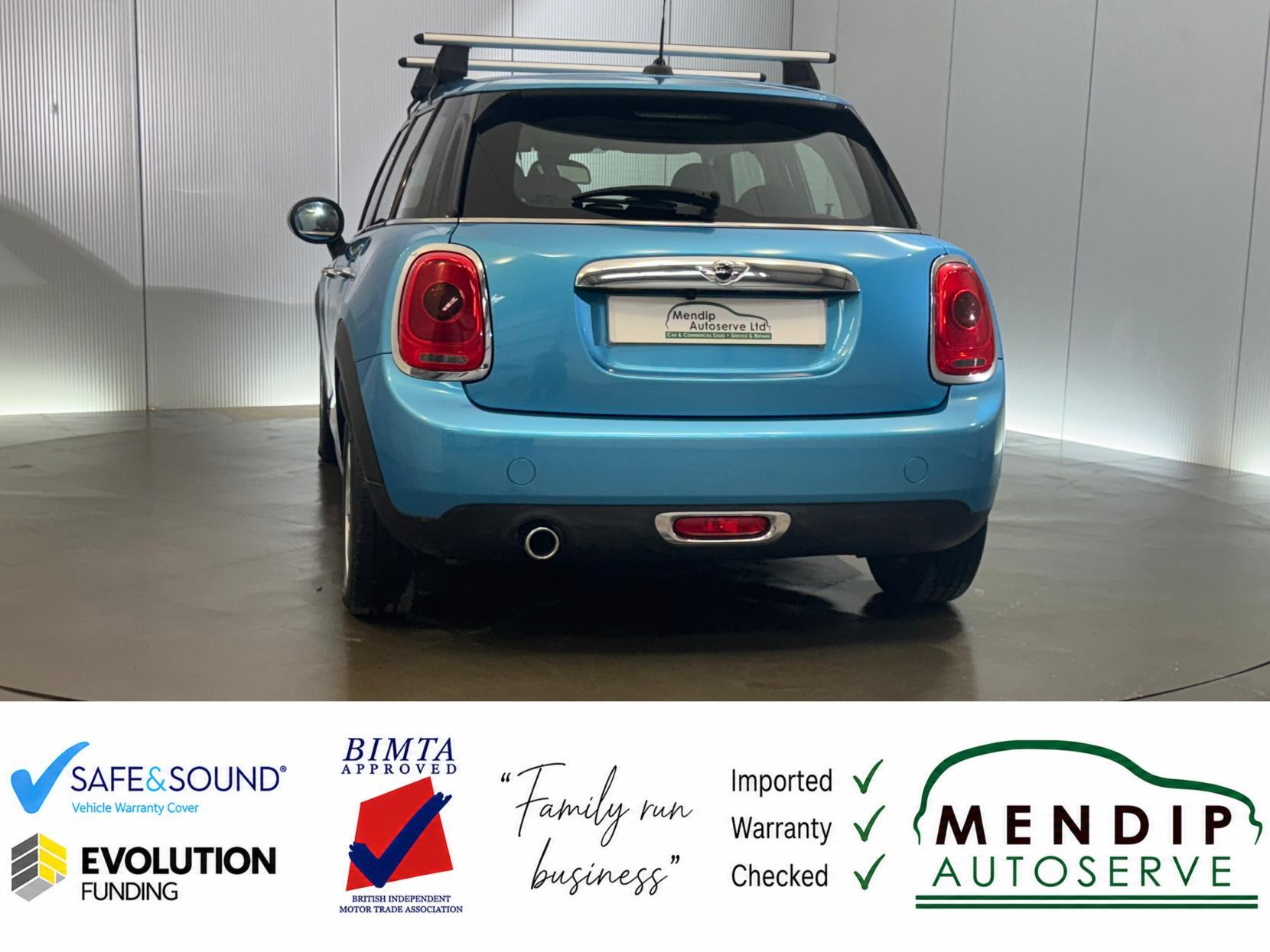 Mini Hatch view 19