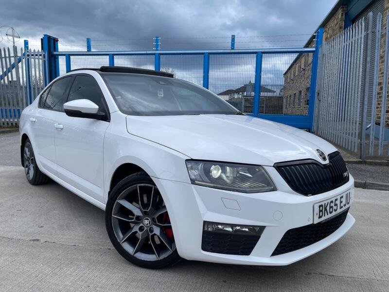 2015 Skoda Octavia image 32