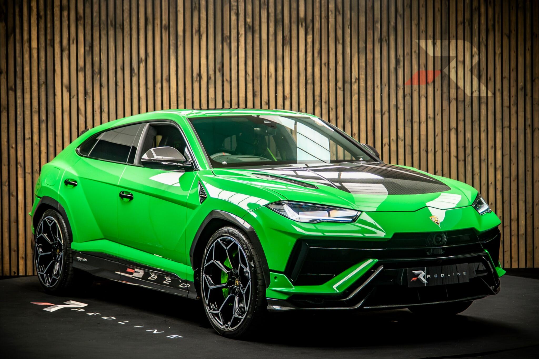 2025 Lamborghini Urus in Green for sale