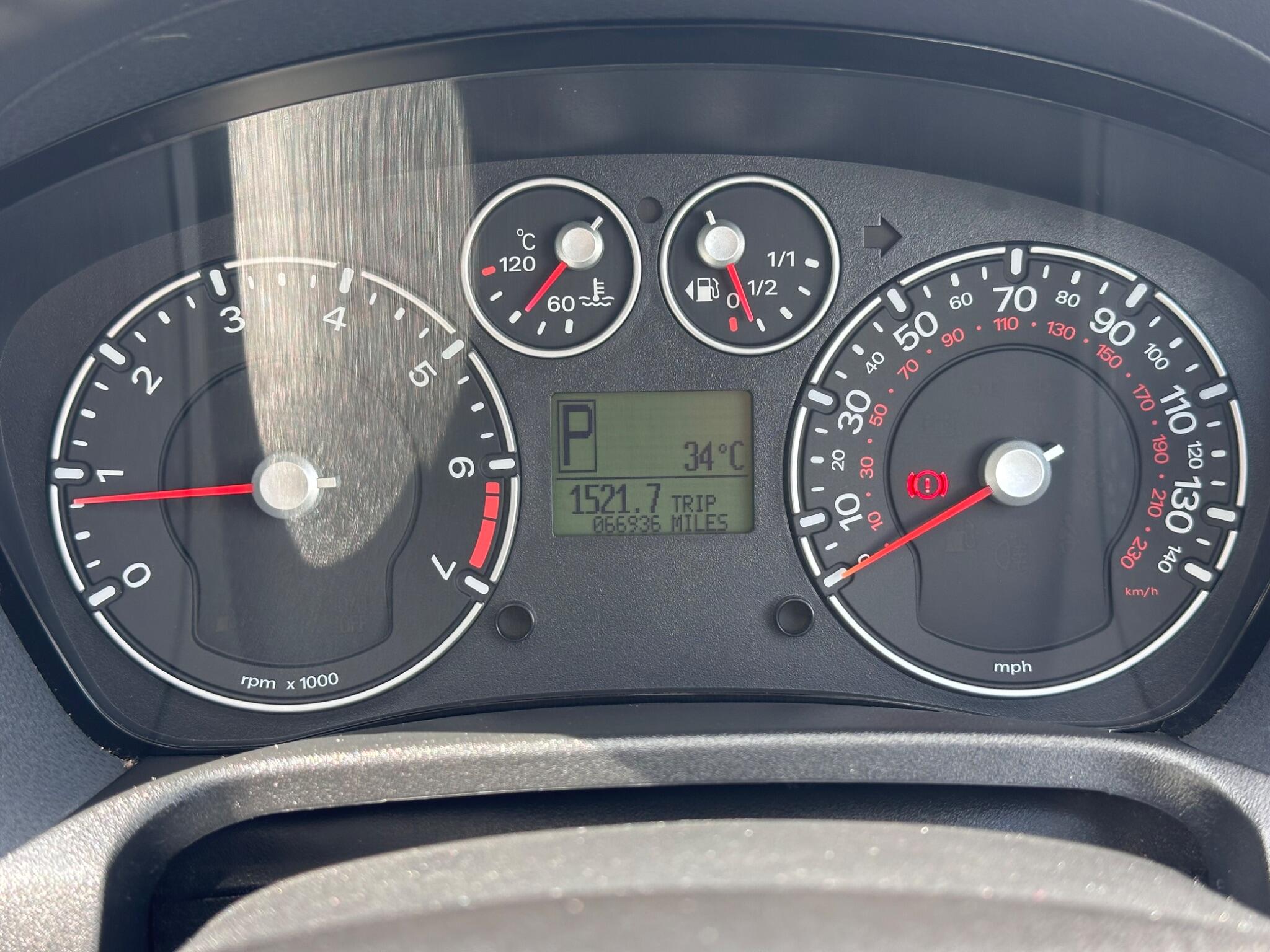Ford Fiesta view 29