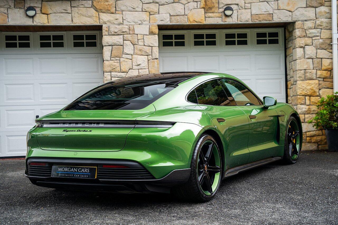 Porsche Taycan view 20