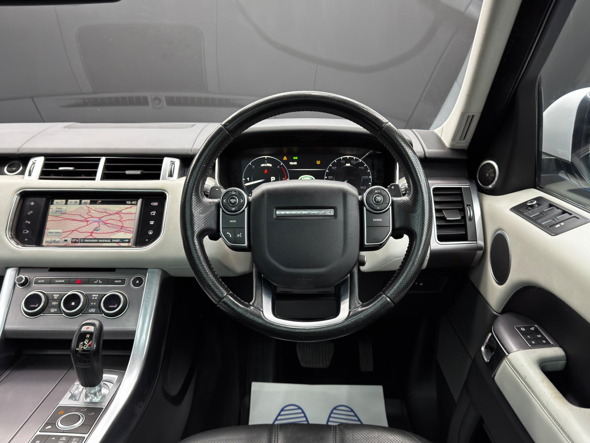 Land Rover Range Rover Sport view 18