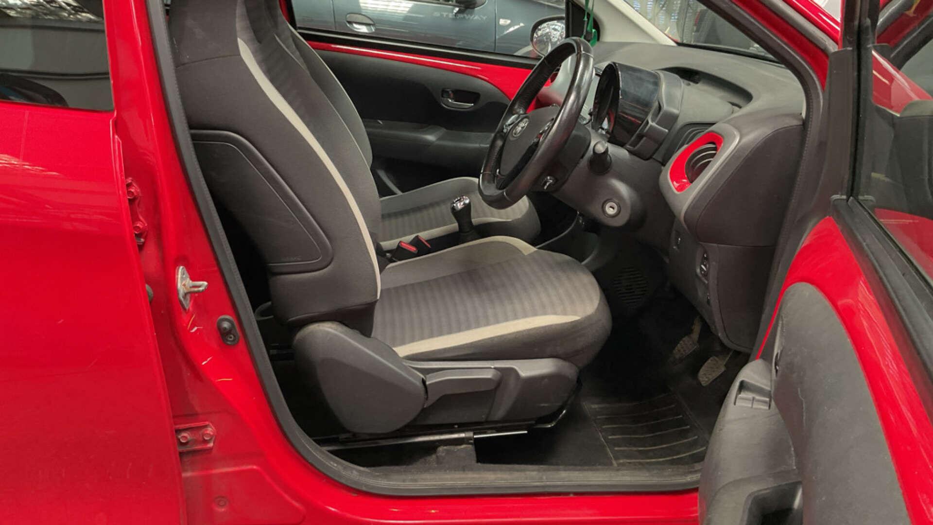 Toyota Aygo view 12