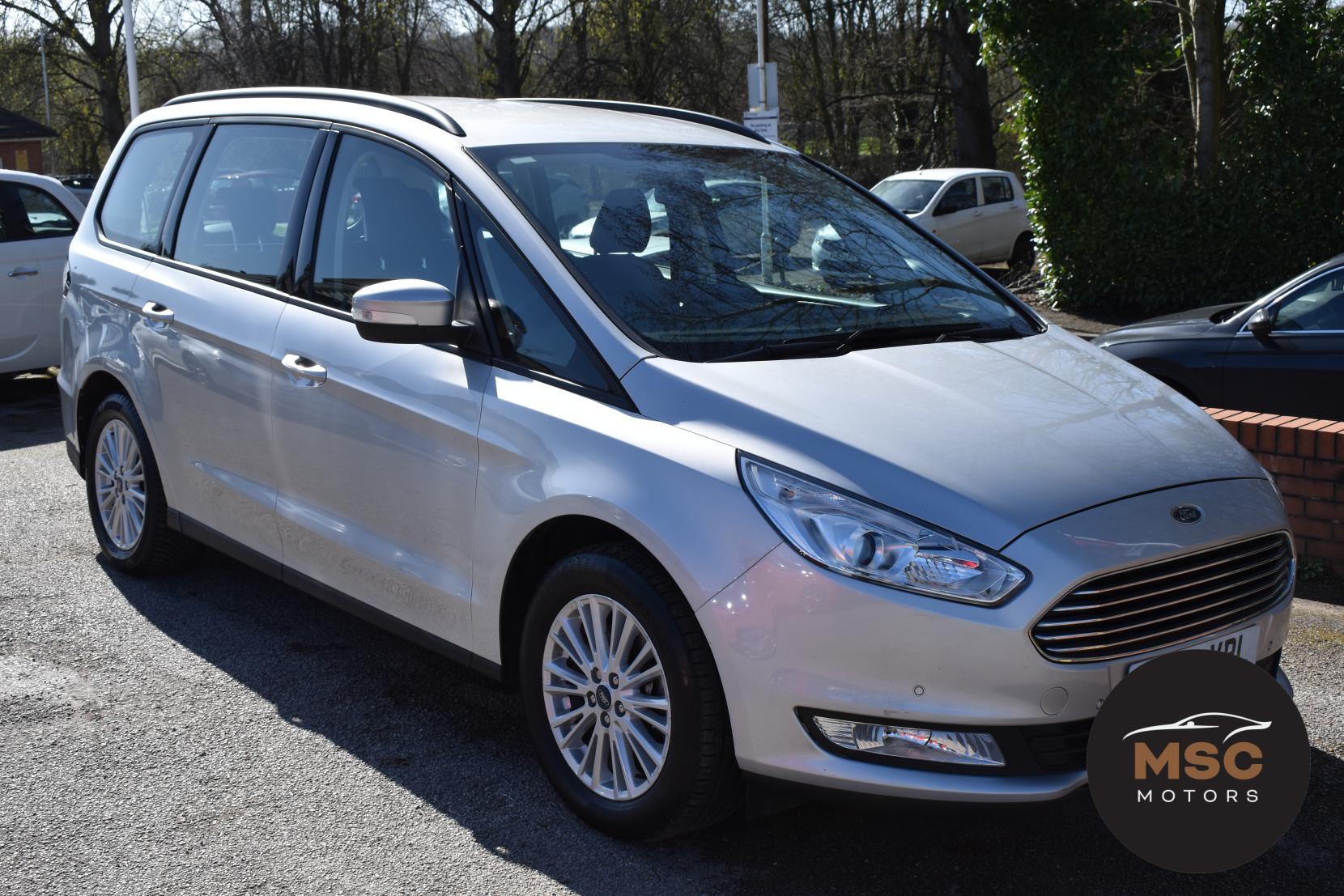 Ford Galaxy view 23