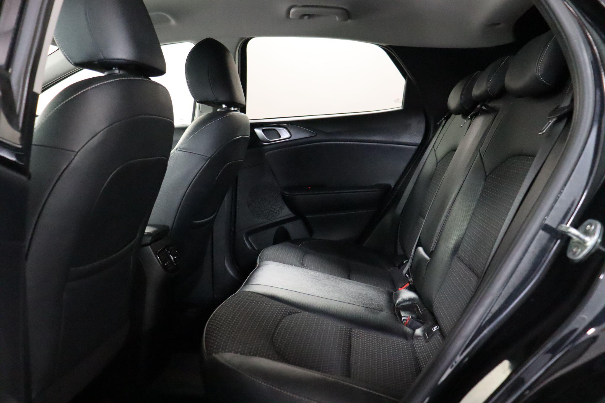Kia Xceed view 43