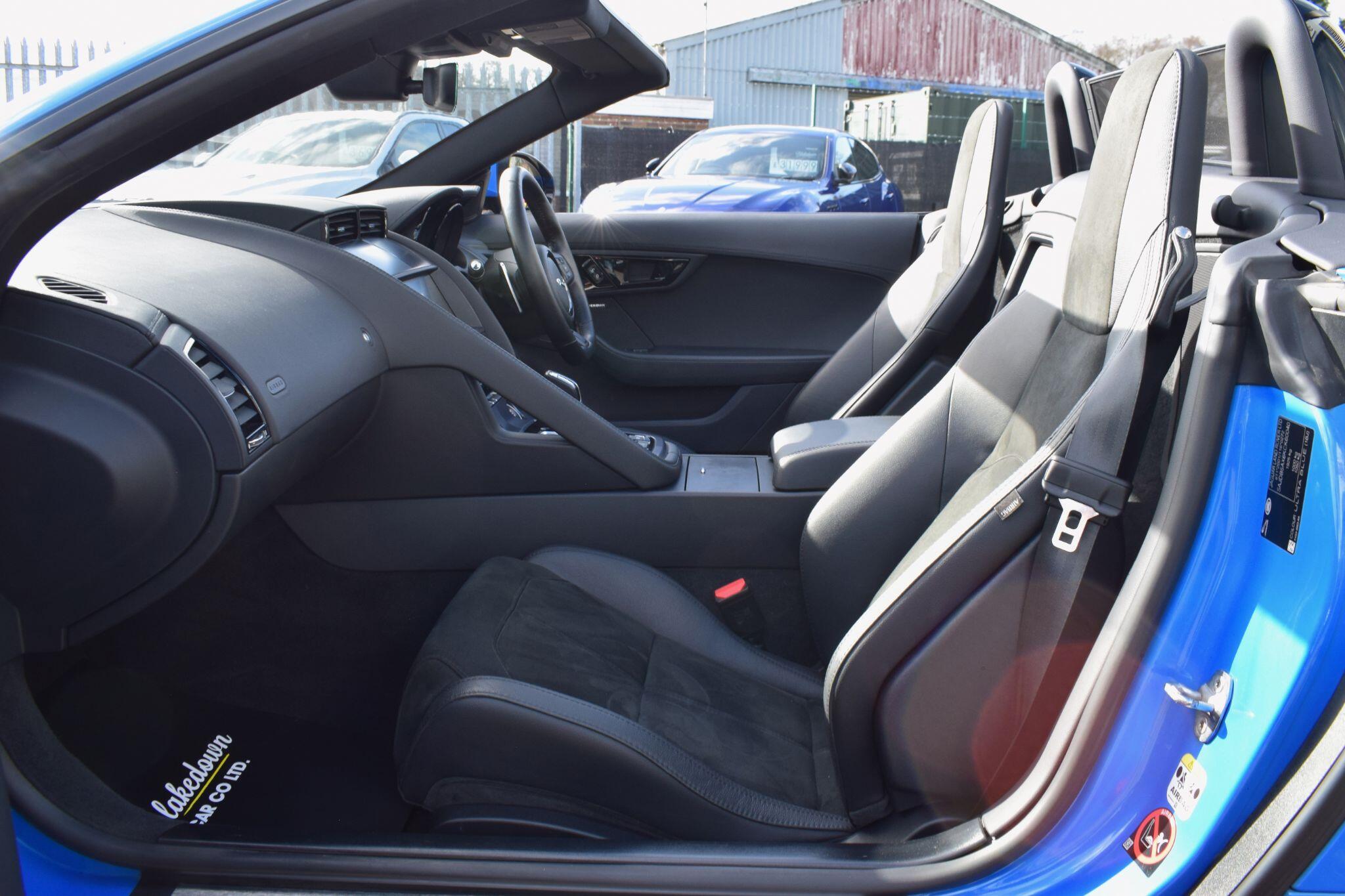 Jaguar F-Type view 8