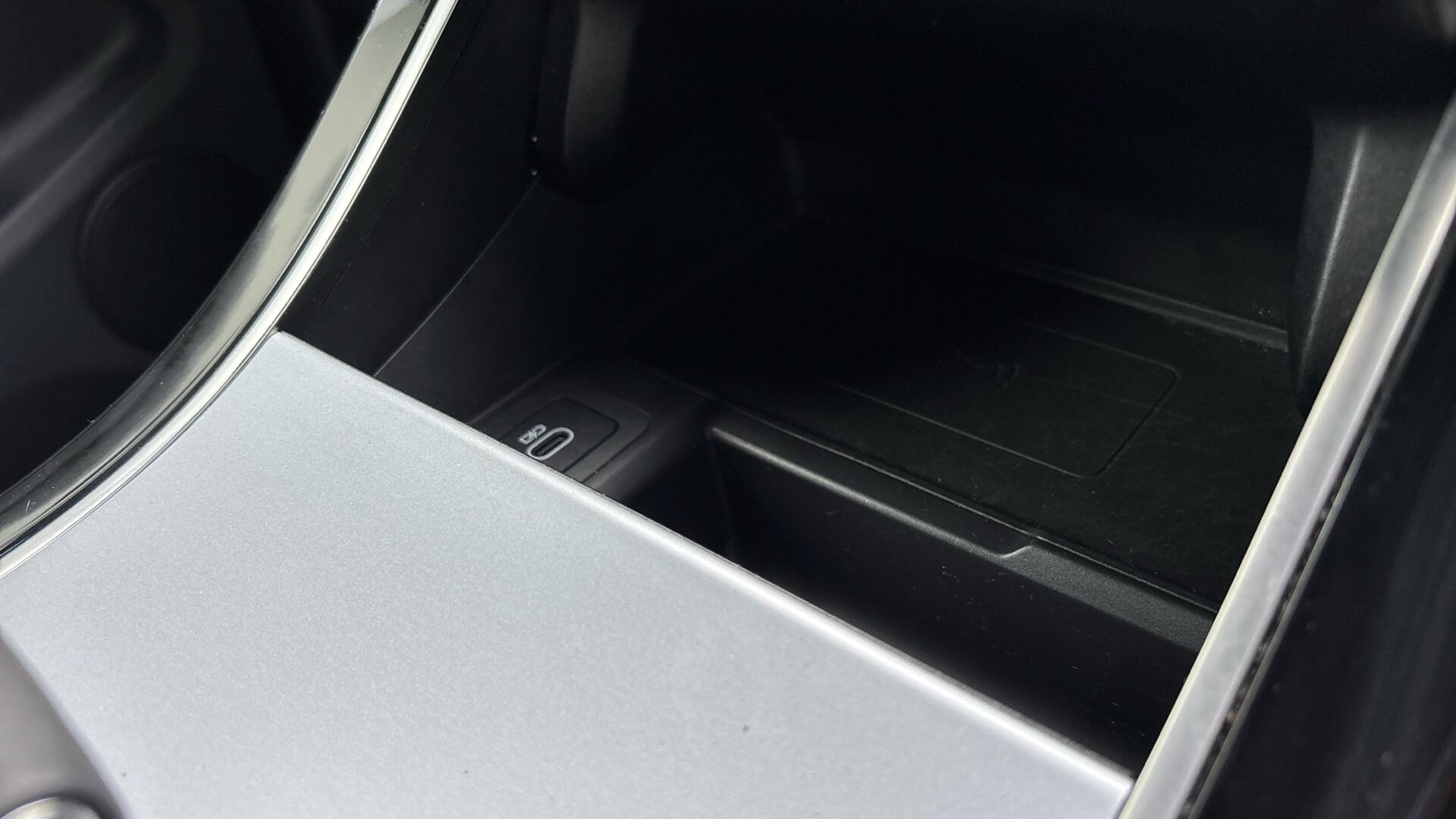 Land Rover Range Rover Evoque view 40