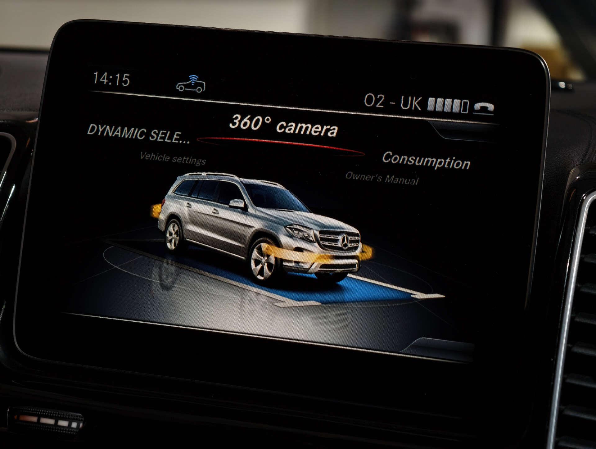 Mercedes-Benz GLS view 65