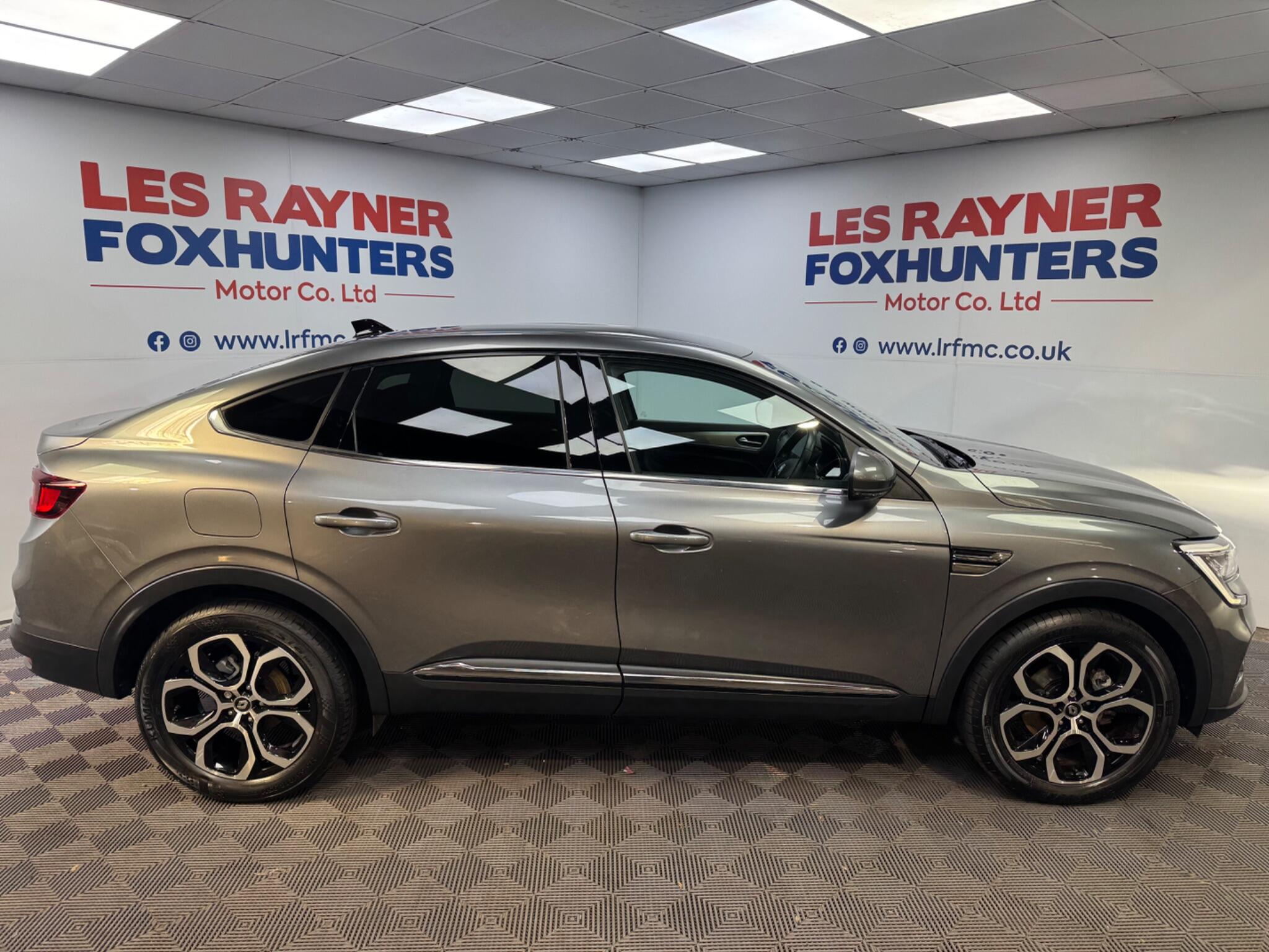 Renault Arkana view 2