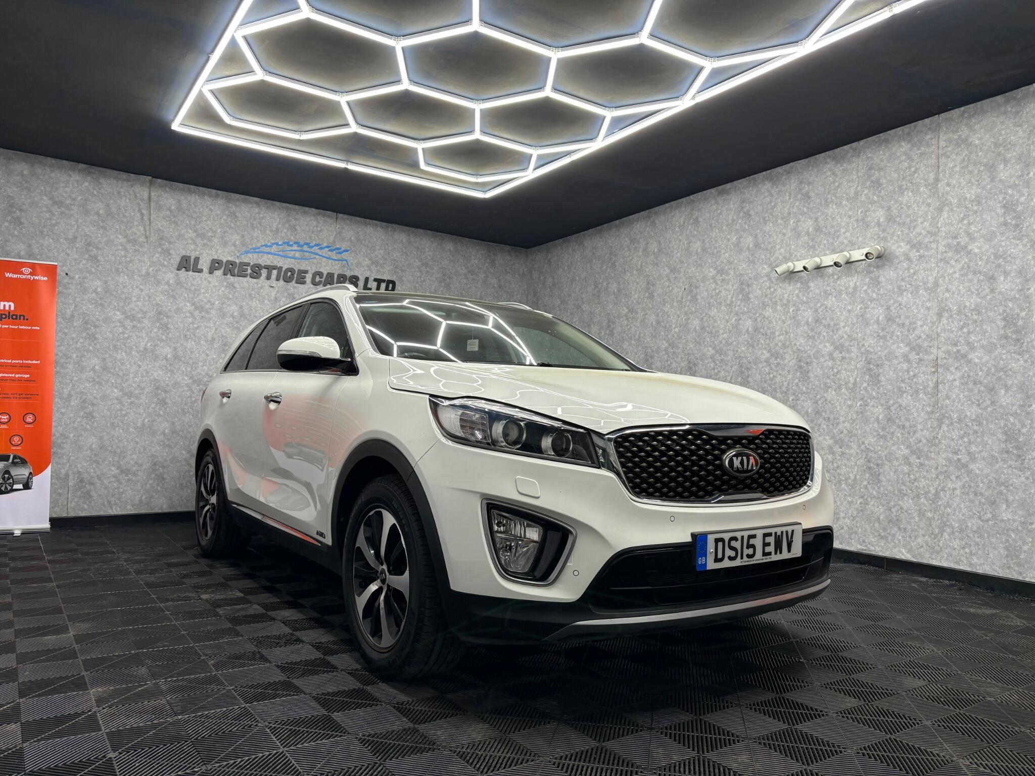 Kia Sorento view 3