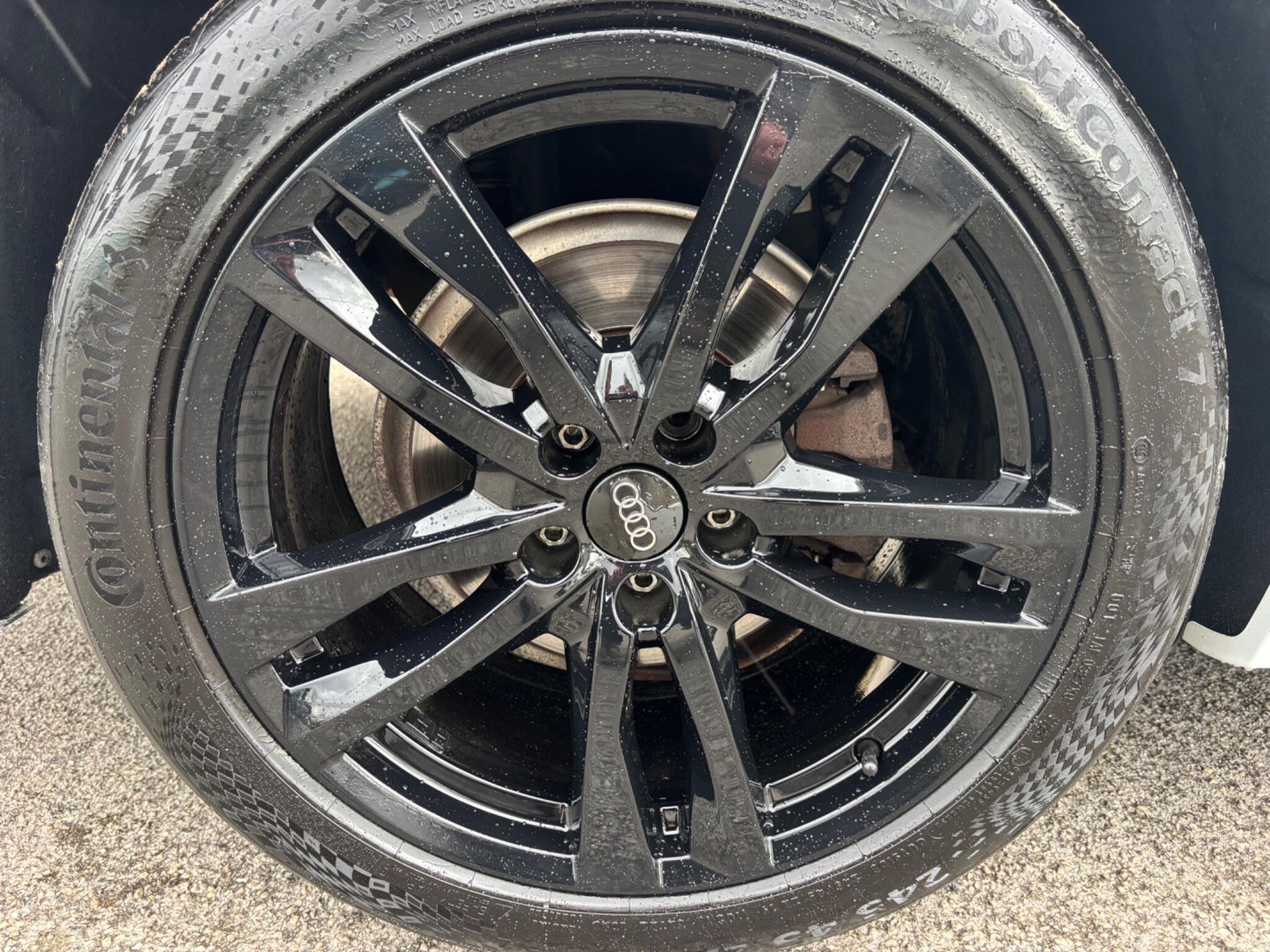 Audi A6 Avant view 29