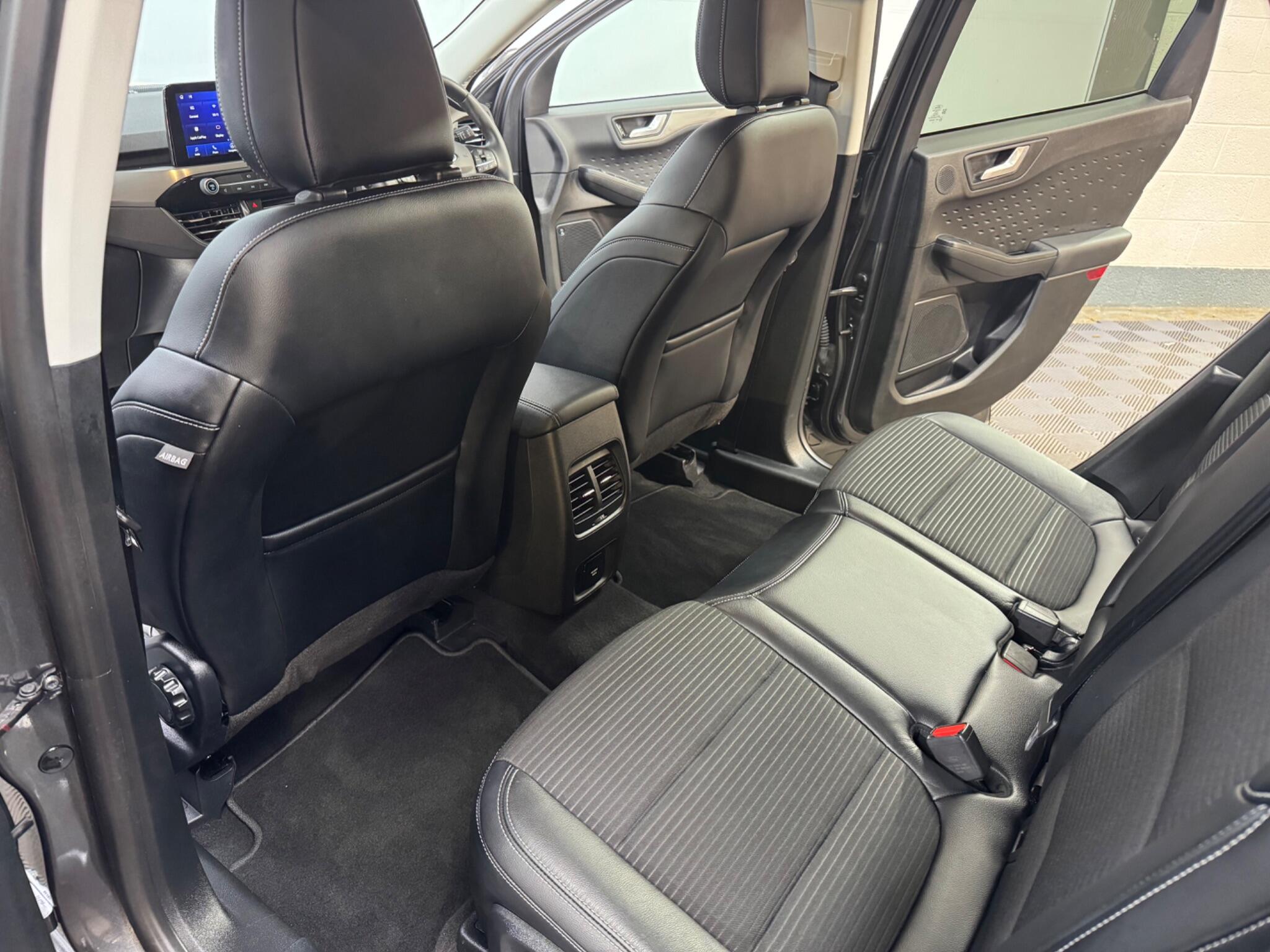 Ford Kuga view 43