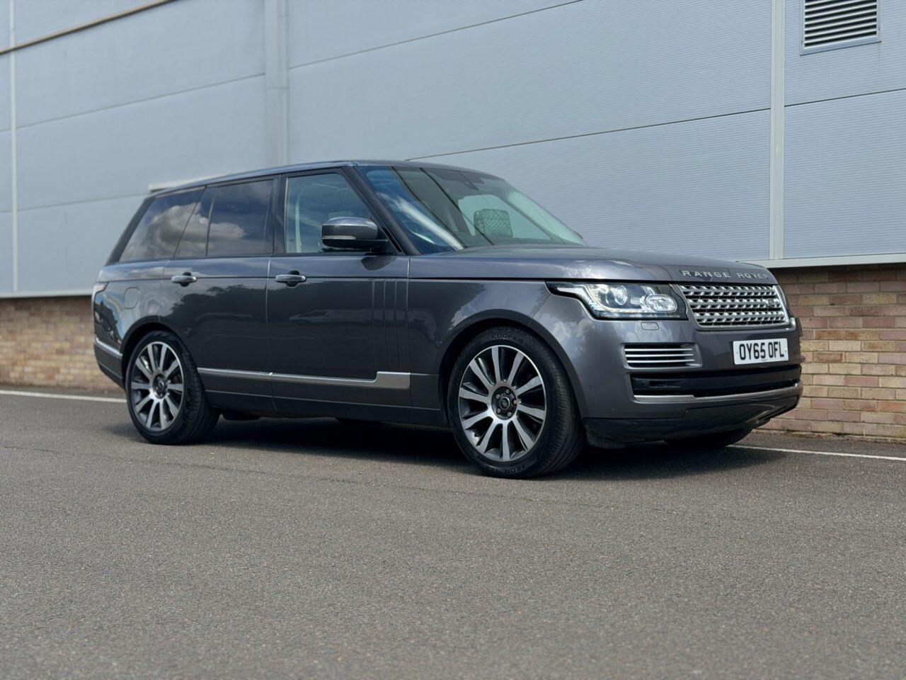 Land Rover Range Rover view 18
