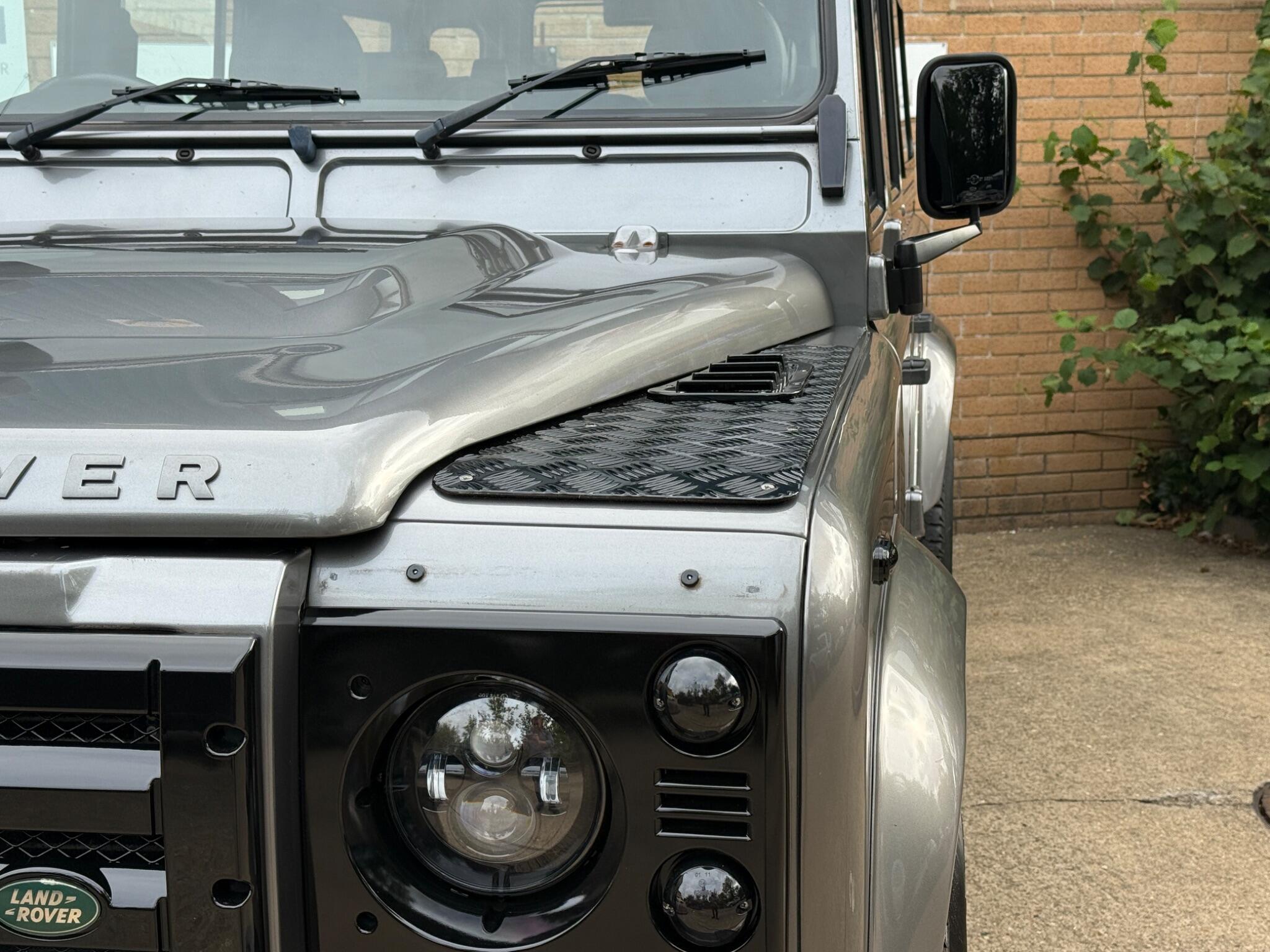Land Rover Defender view 7