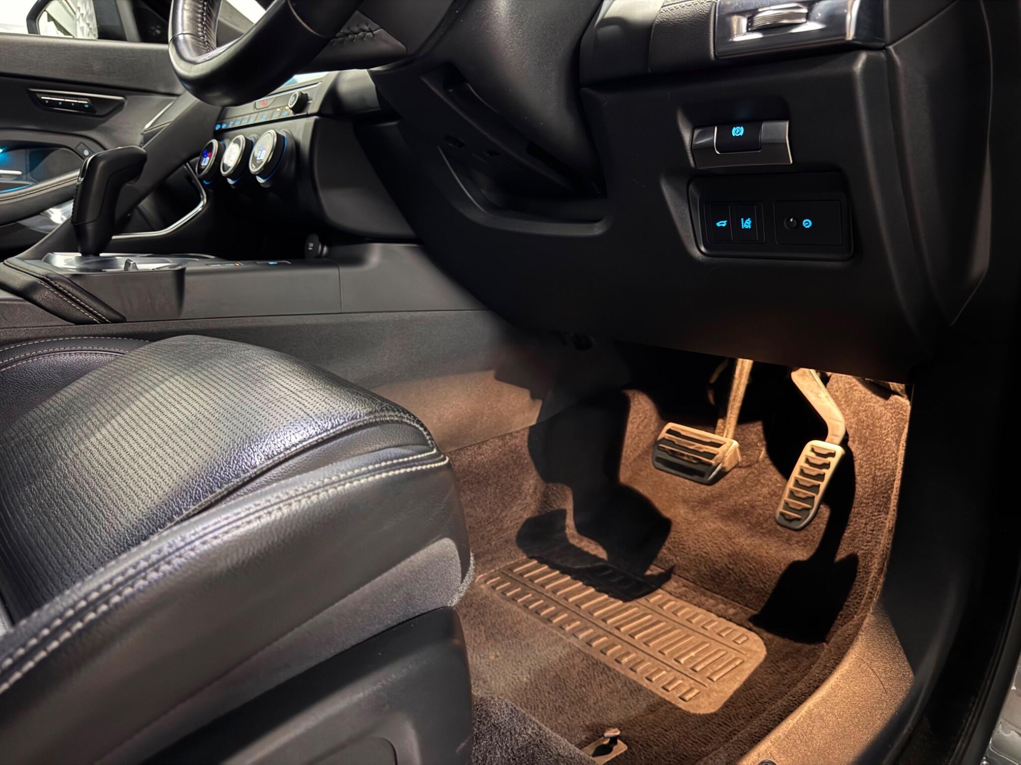 Jaguar E-Pace view 17