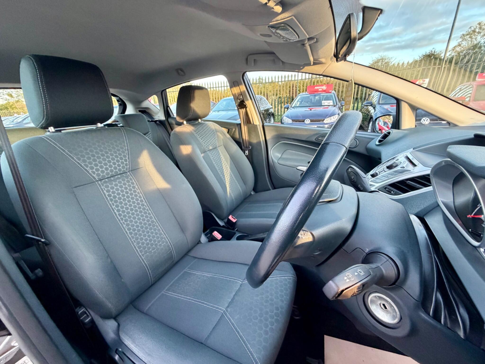 Ford Fiesta view 27