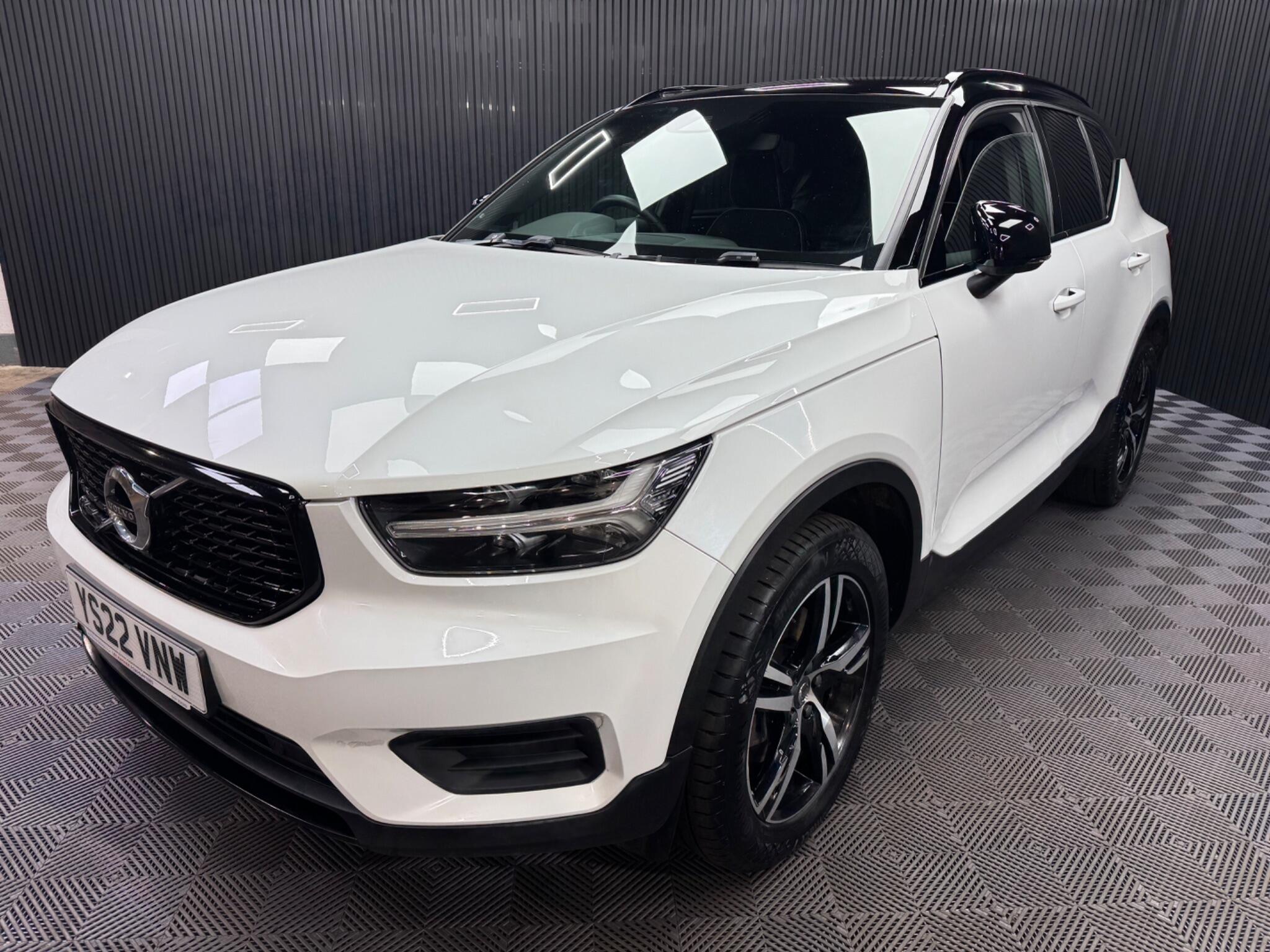 Volvo XC40 view 16