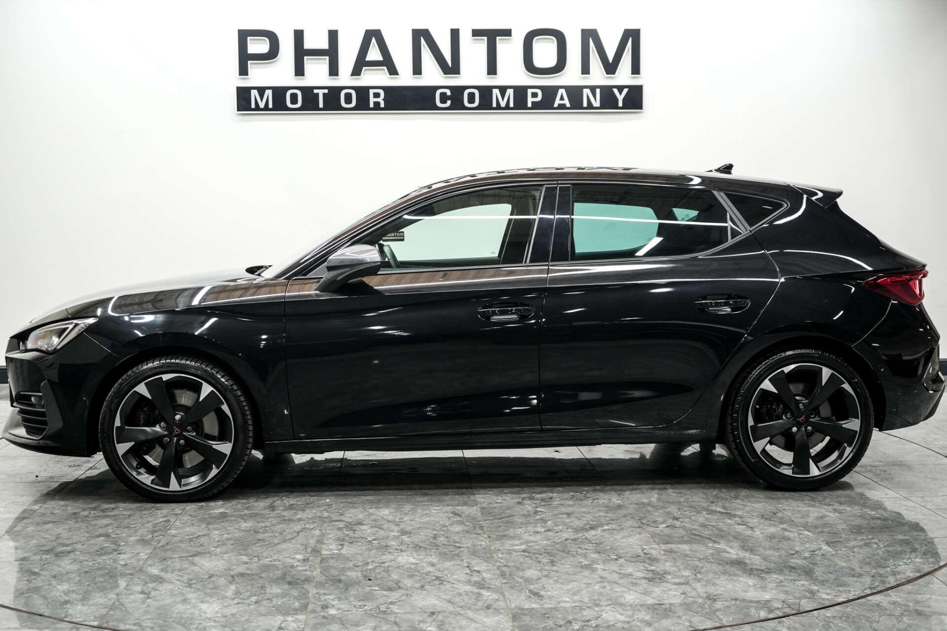 Cupra Leon view 3