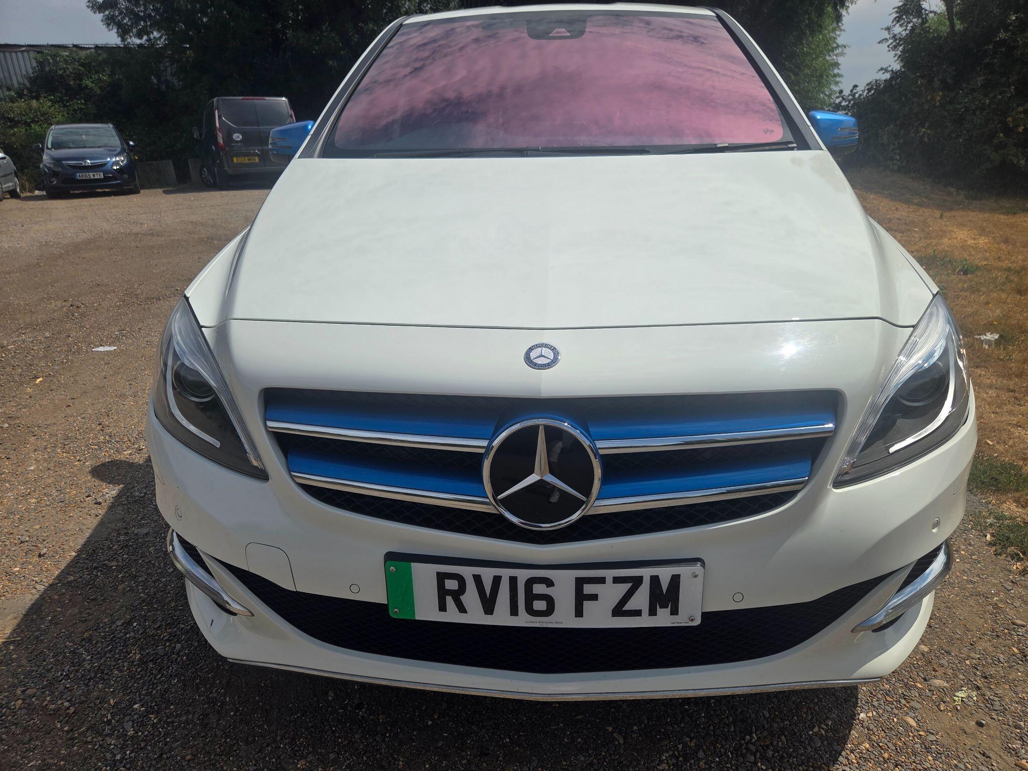 Mercedes-Benz B-Class view 4