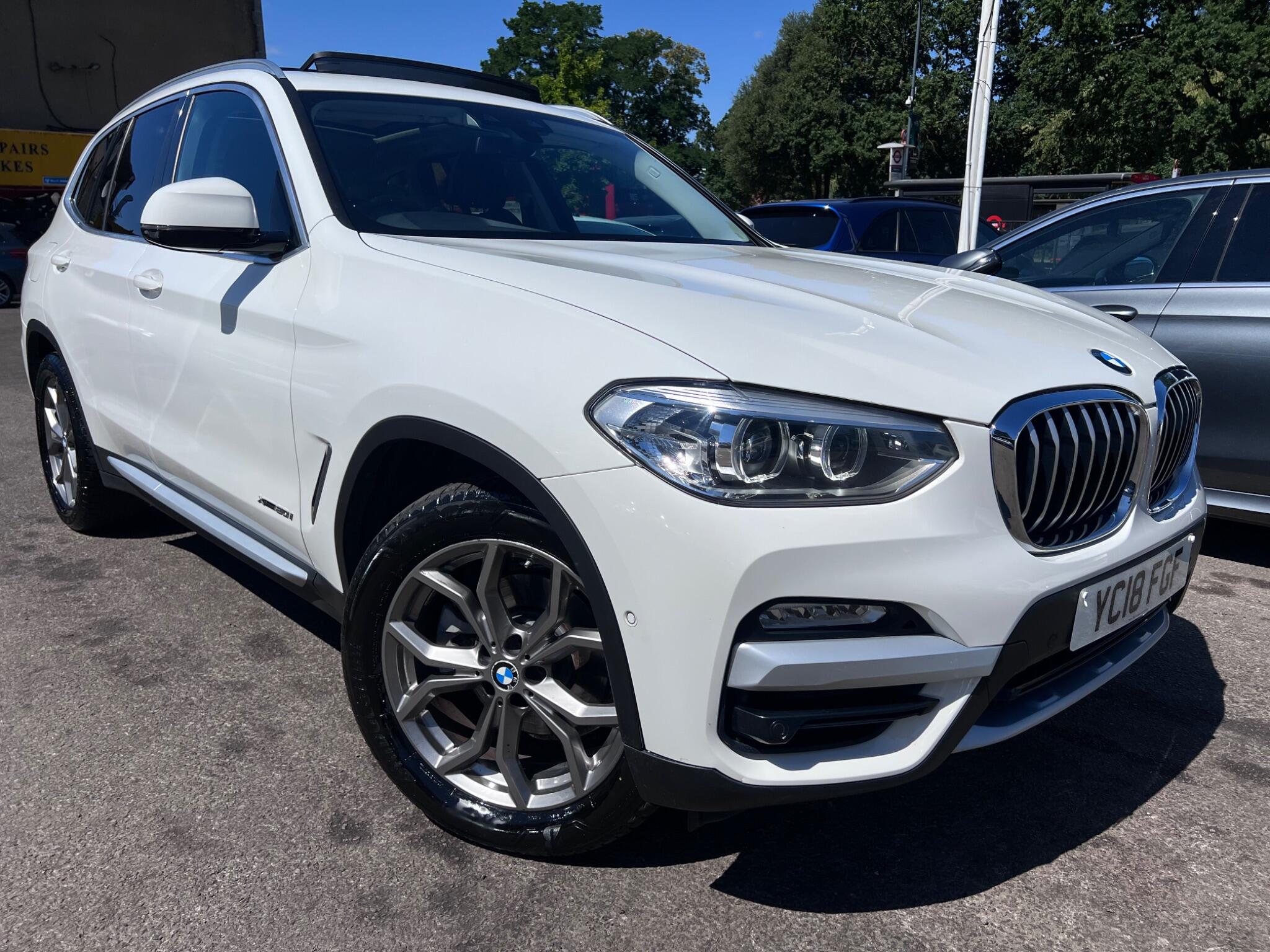 BMW X3 view 5