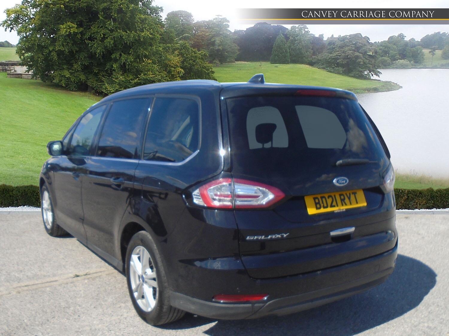 Ford Galaxy view 3