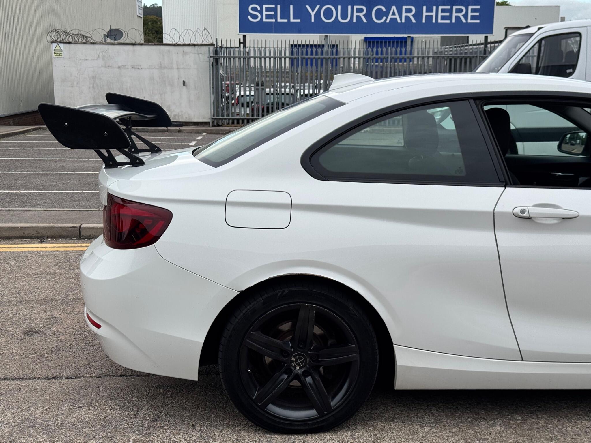 BMW 2 Series view 15