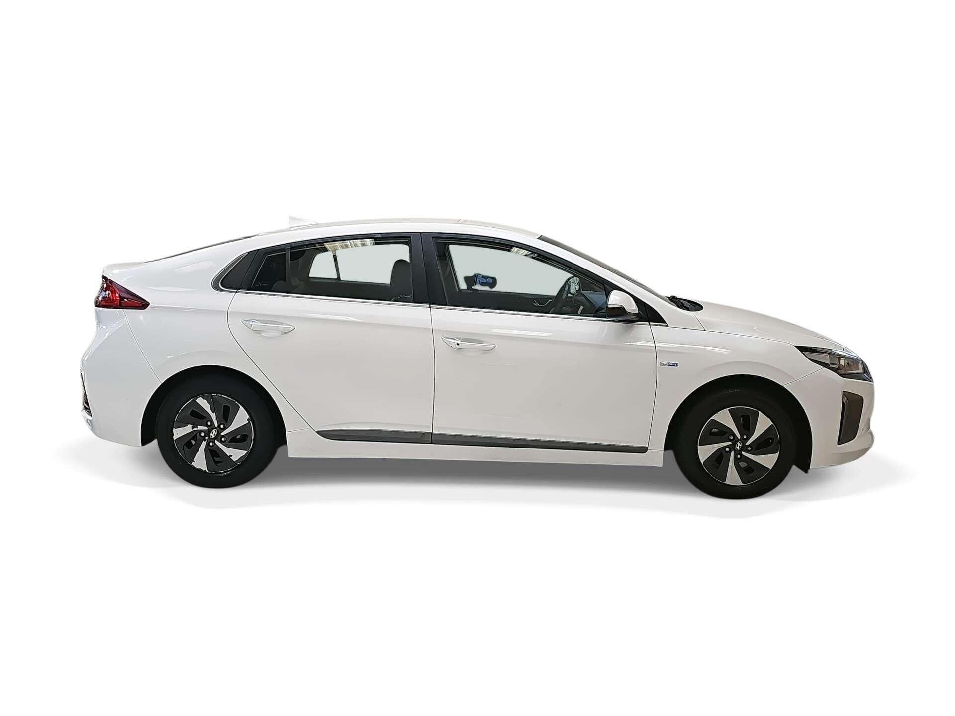 Hyundai IONIQ view 8